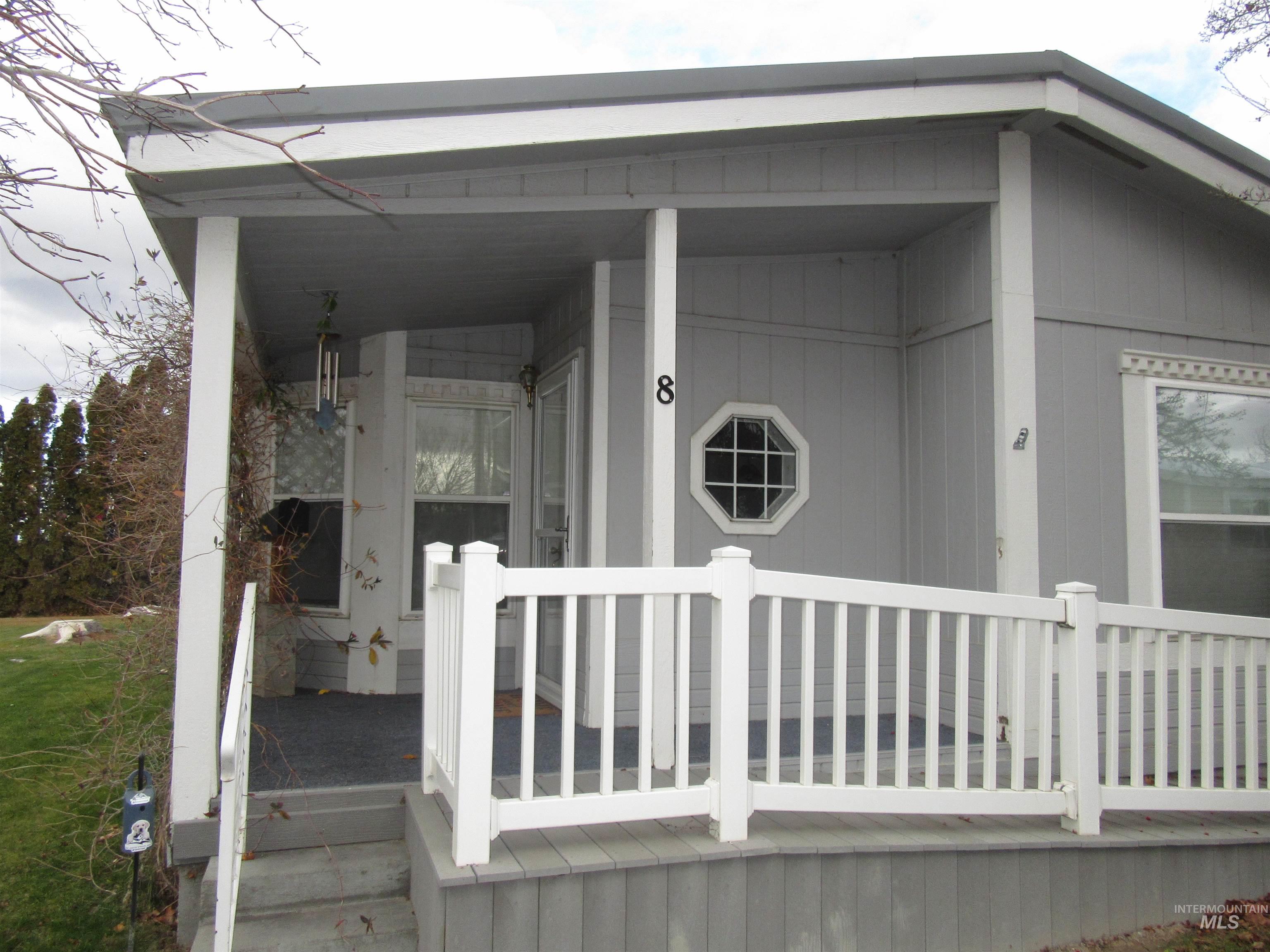 910 Moon Glo Ave Property Photo 2