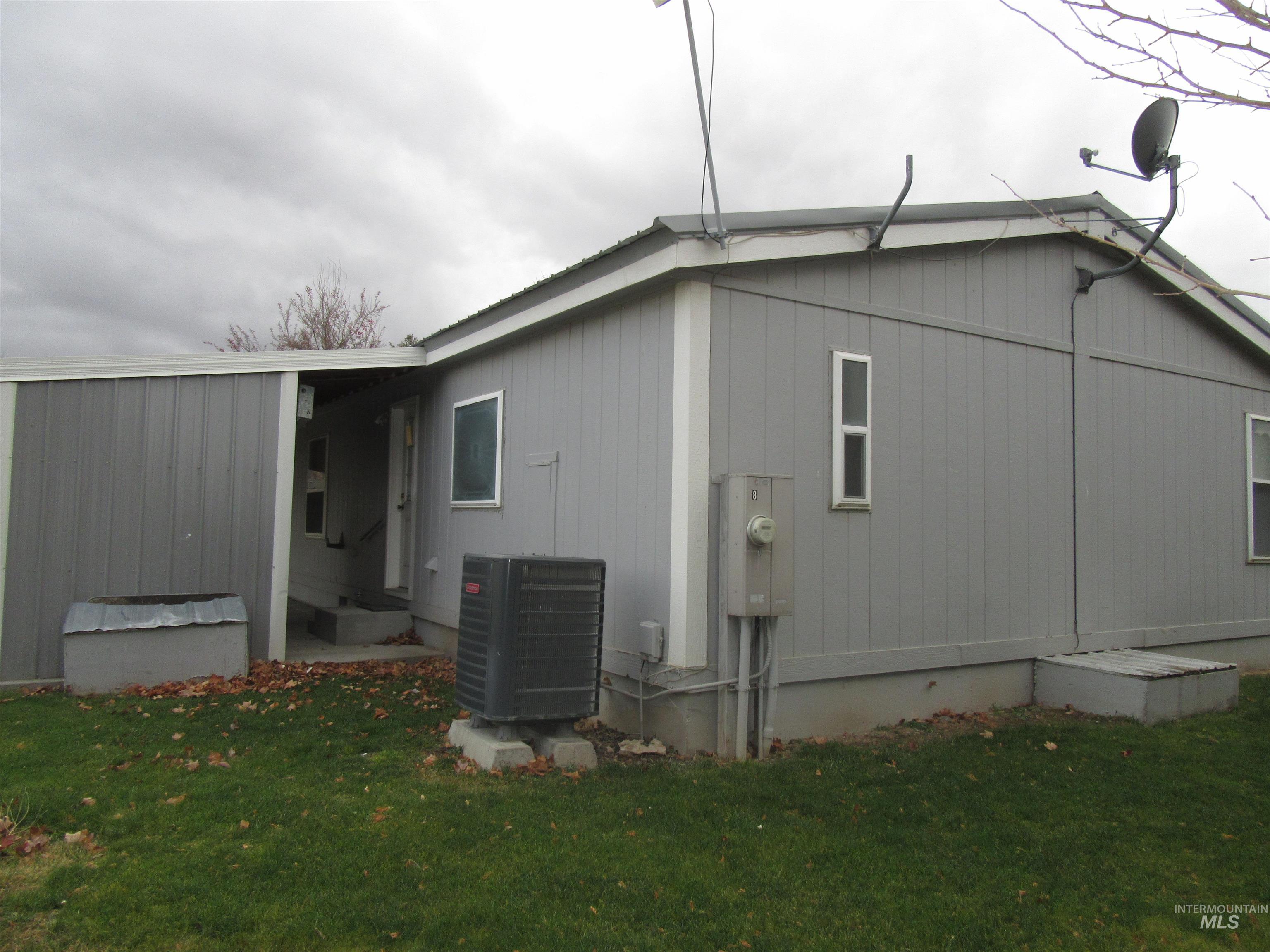 910 Moon Glo Ave Property Photo 8