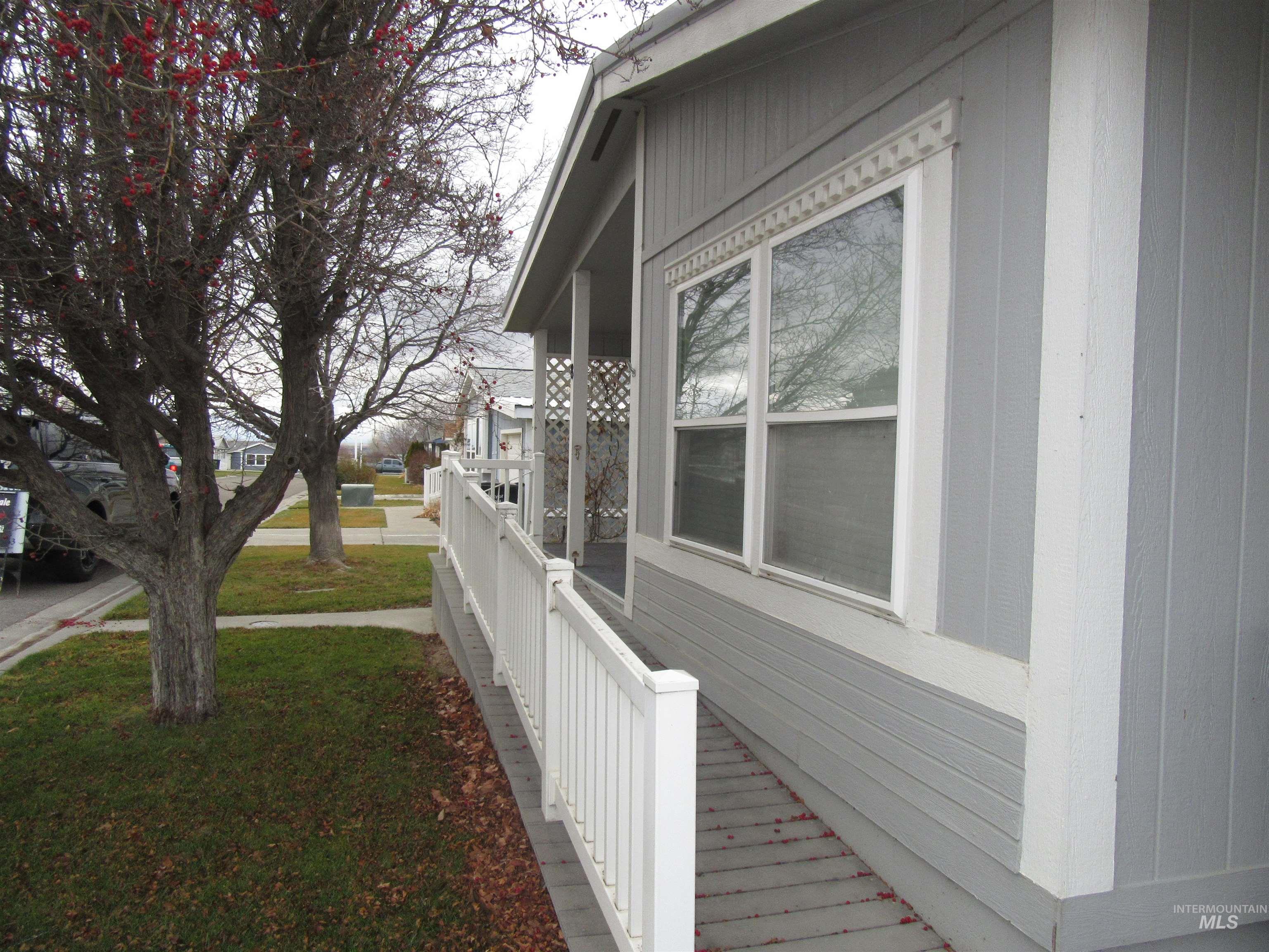 910 Moon Glo Ave Property Photo 11