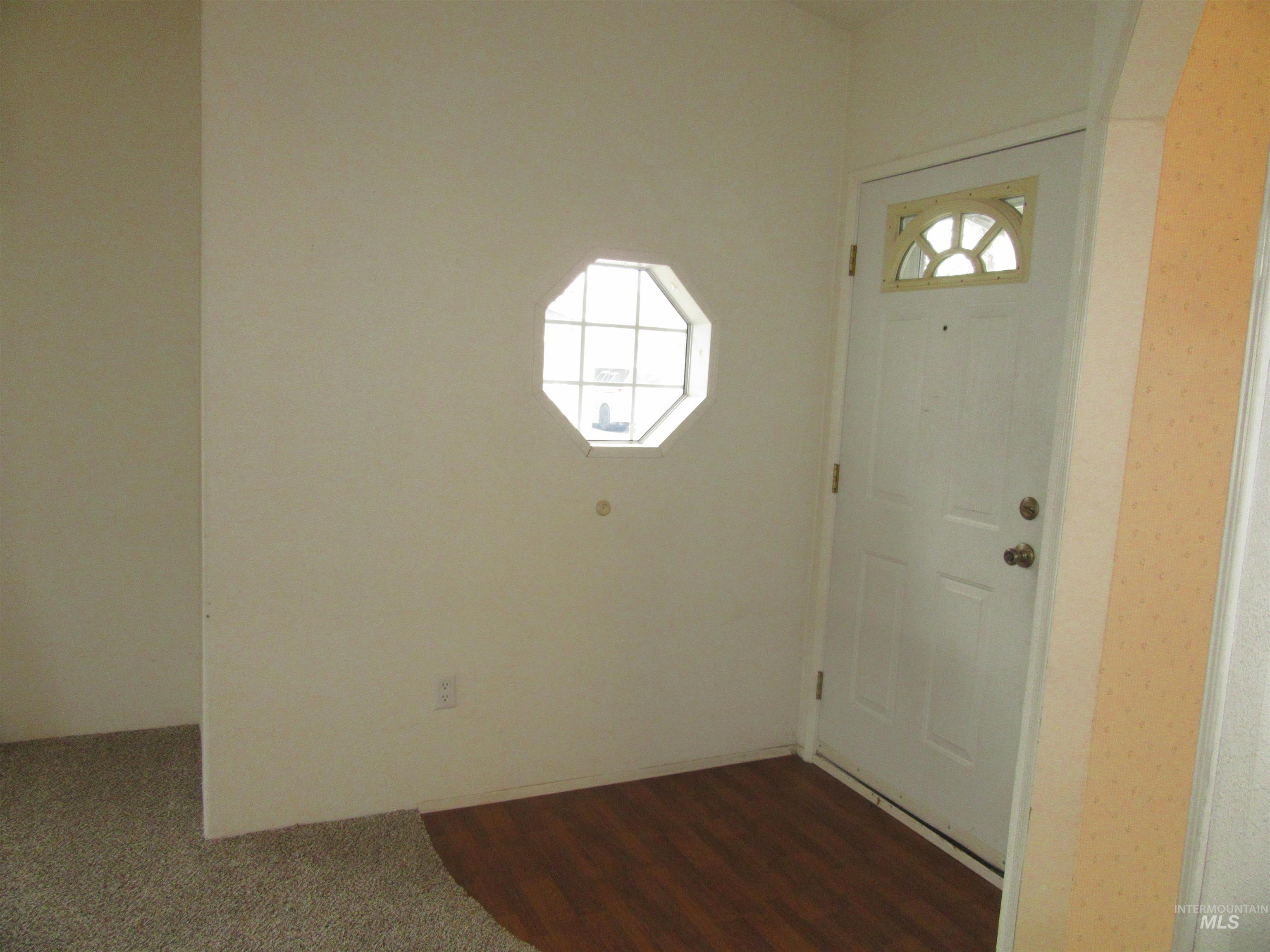 910 Moon Glo Ave Property Photo 14