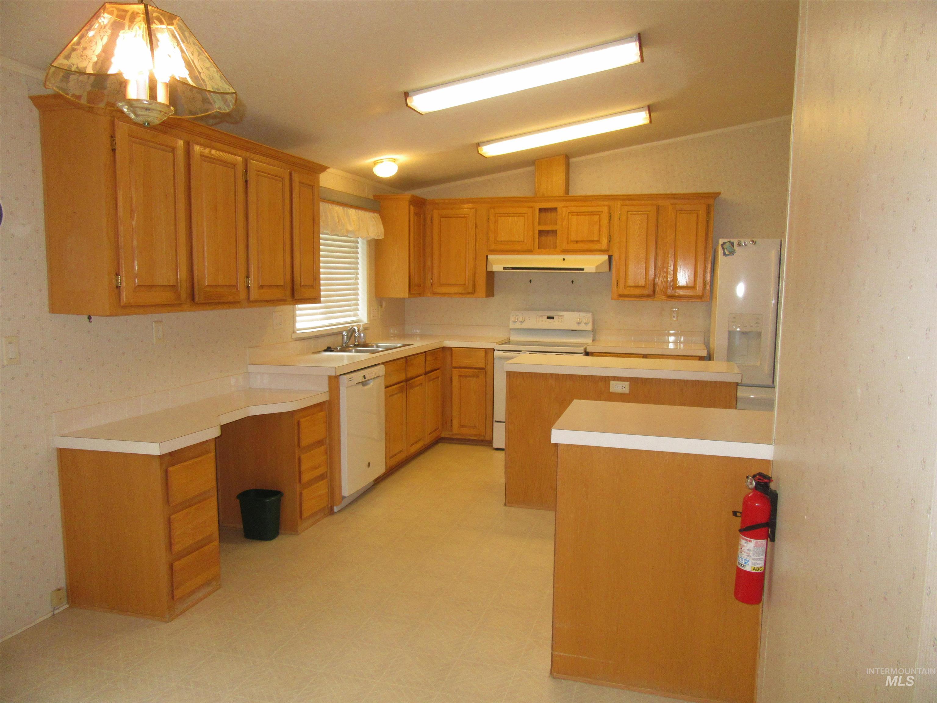 910 Moon Glo Ave Property Photo 15