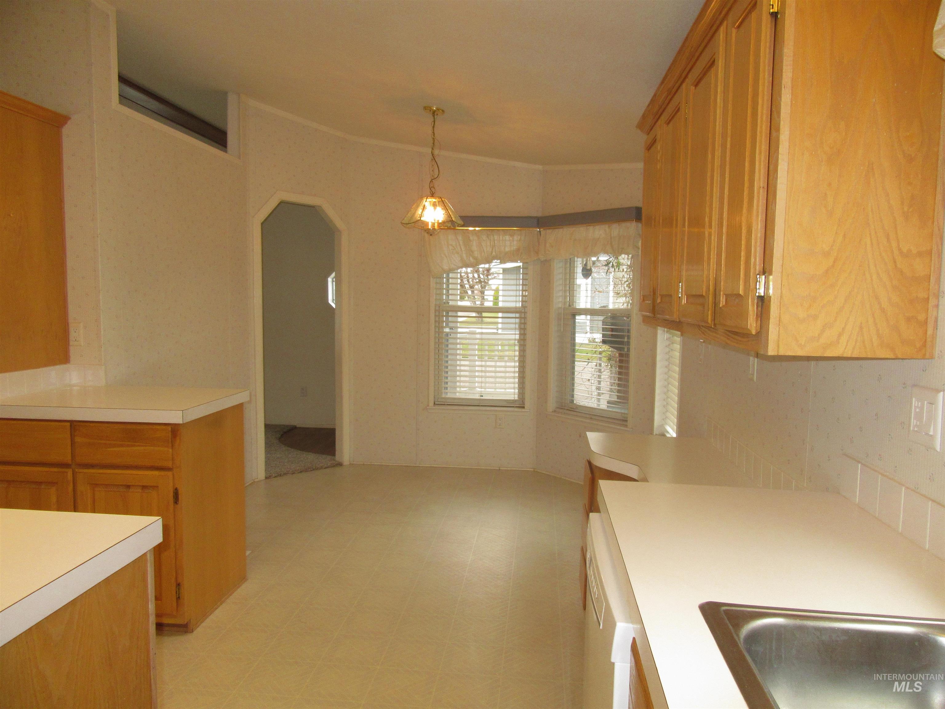 910 Moon Glo Ave Property Photo 16
