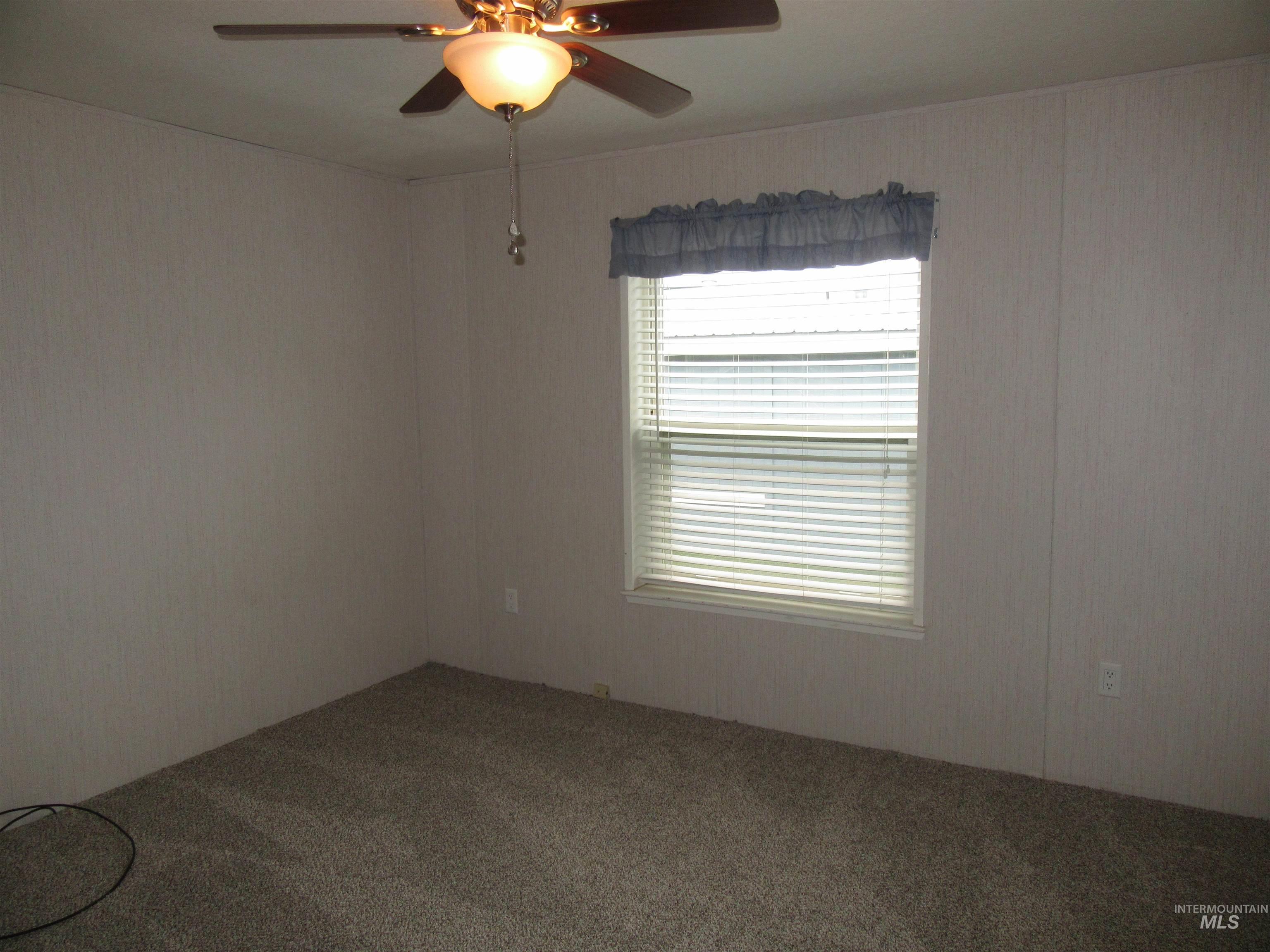 910 Moon Glo Ave Property Photo 33