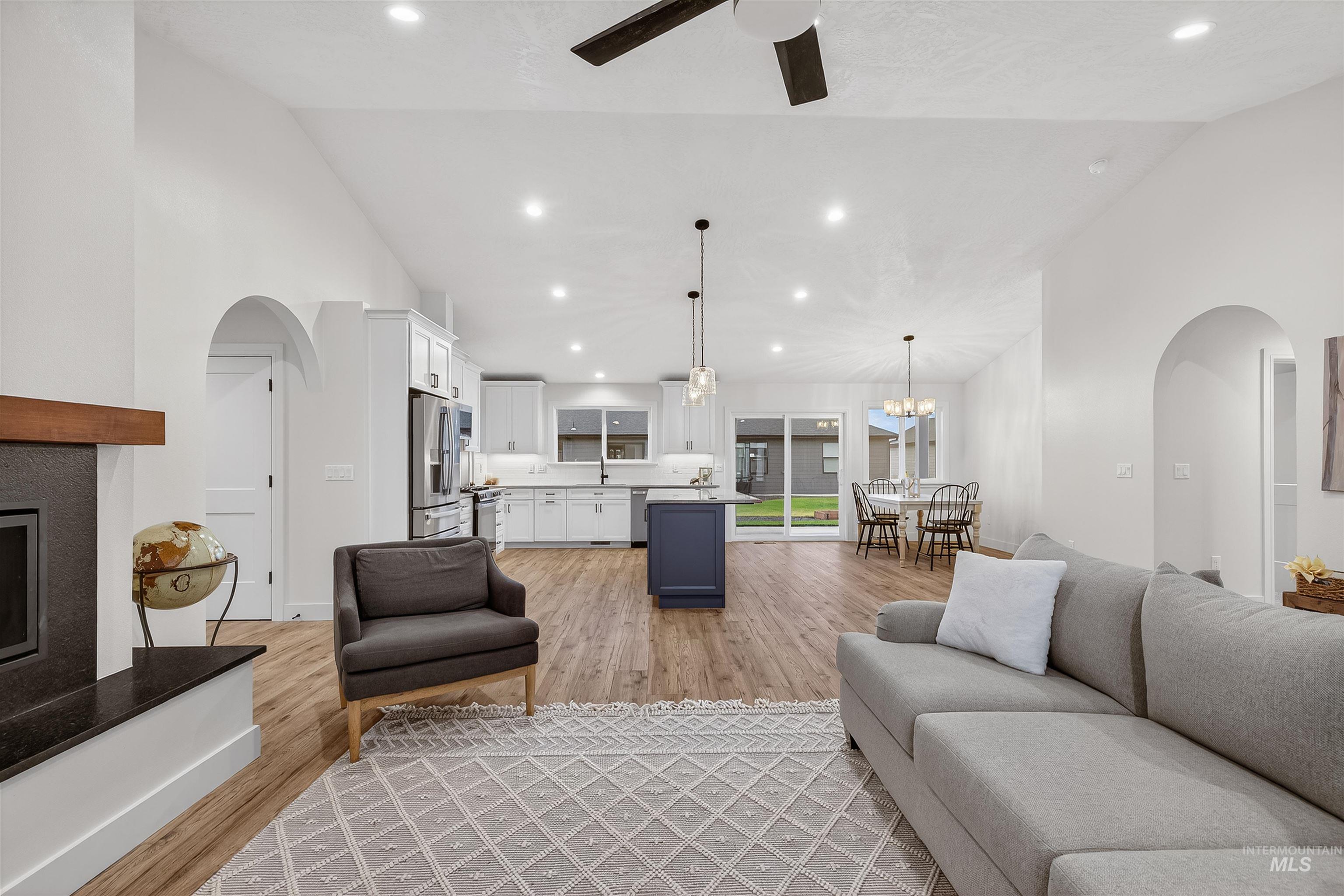 1719 Pathway Court Property Photo 10