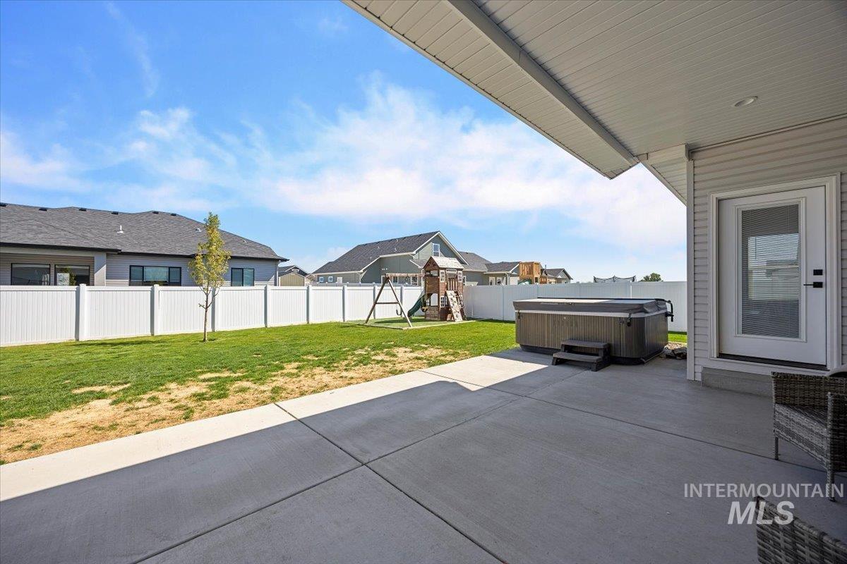 942 Paintbrush Property Photo 36