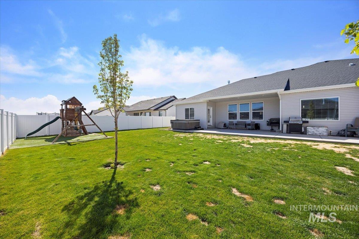 942 Paintbrush Property Photo 38