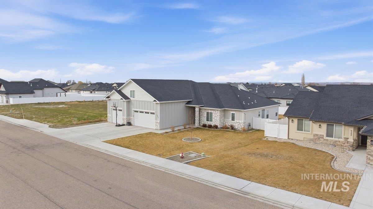 942 Paintbrush Property Photo 43