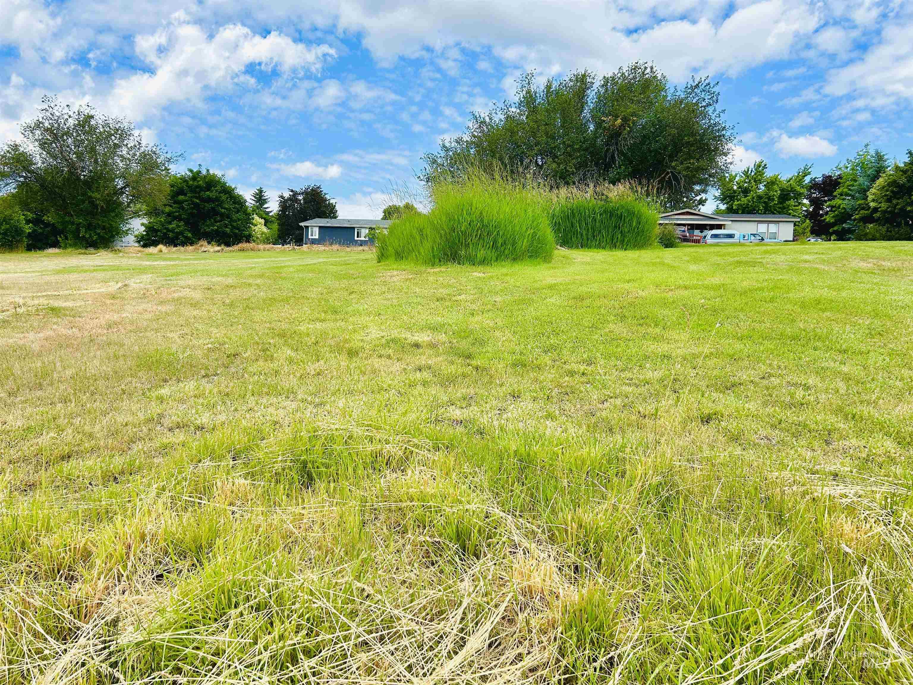 807 & 809 Trestle Drive Property Photo 4