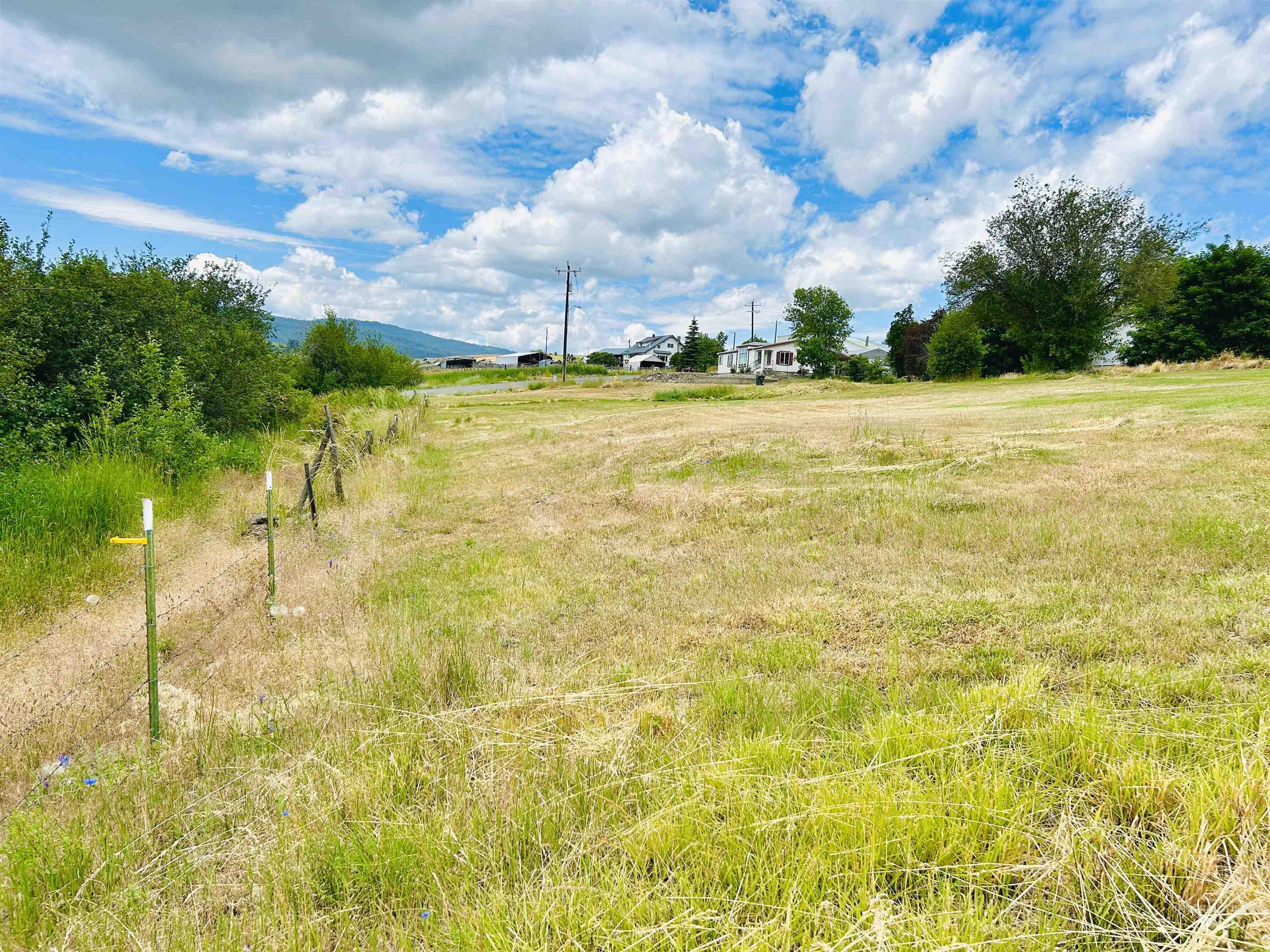 807 & 809 Trestle Drive Property Photo 7