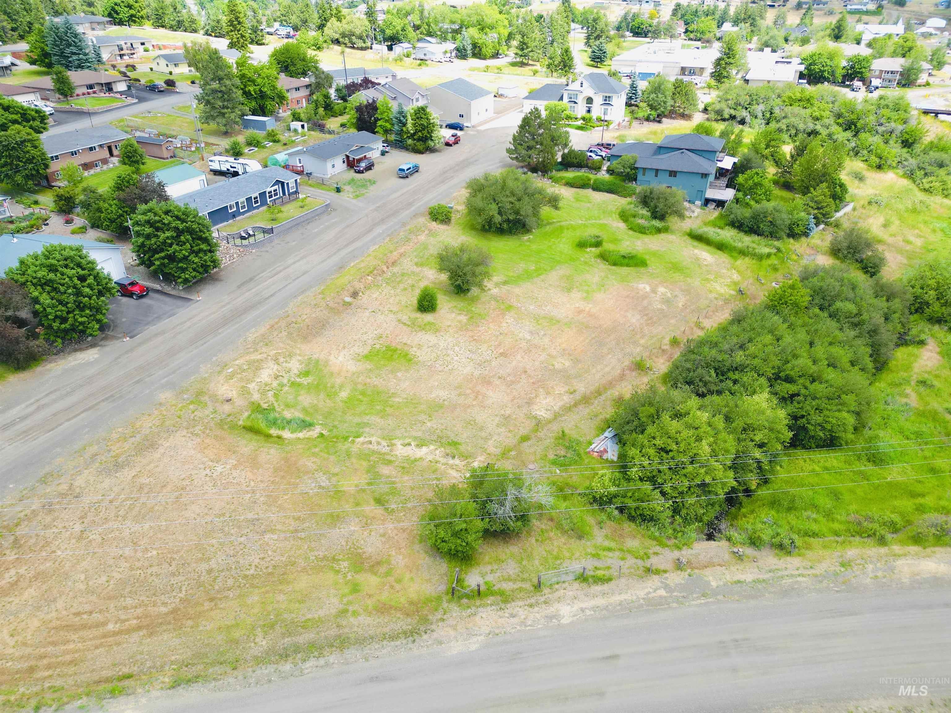 807 & 809 Trestle Drive Property Photo 11