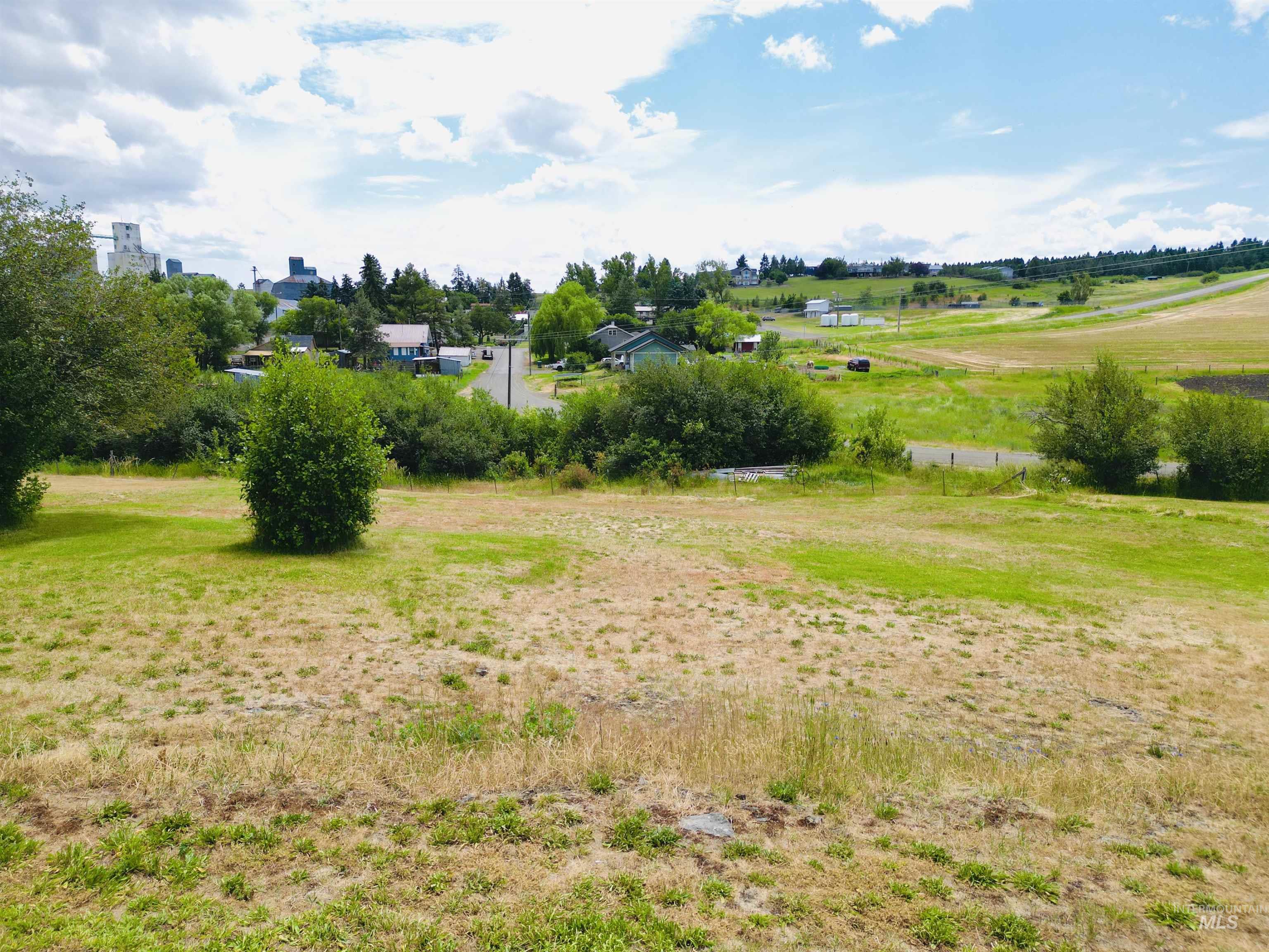 807 & 809 Trestle Drive Property Photo 15