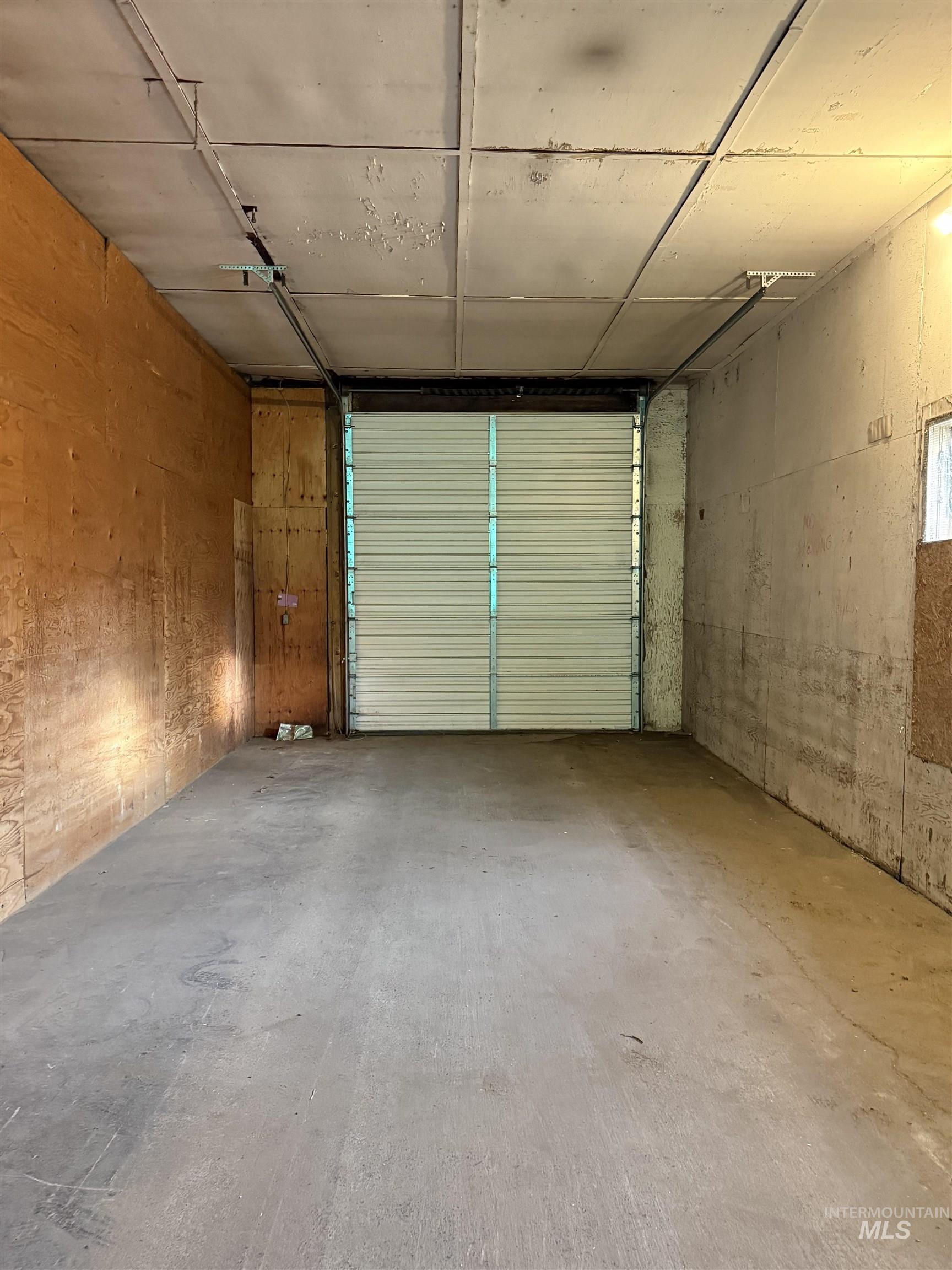 130 S Main Property Photo 11