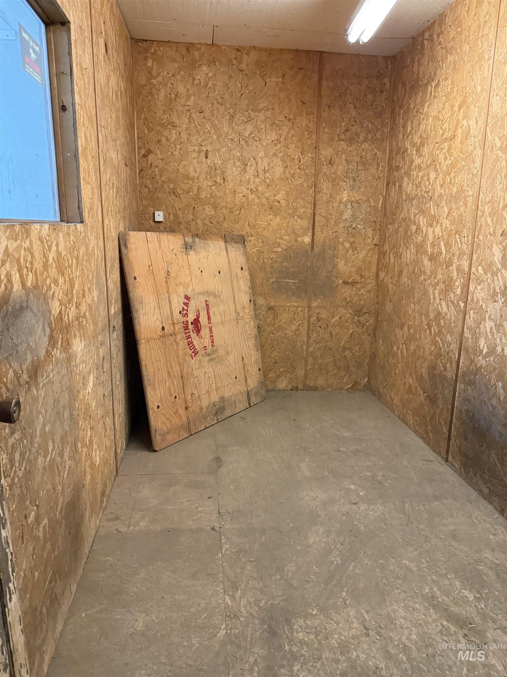 130 S Main Property Photo 12