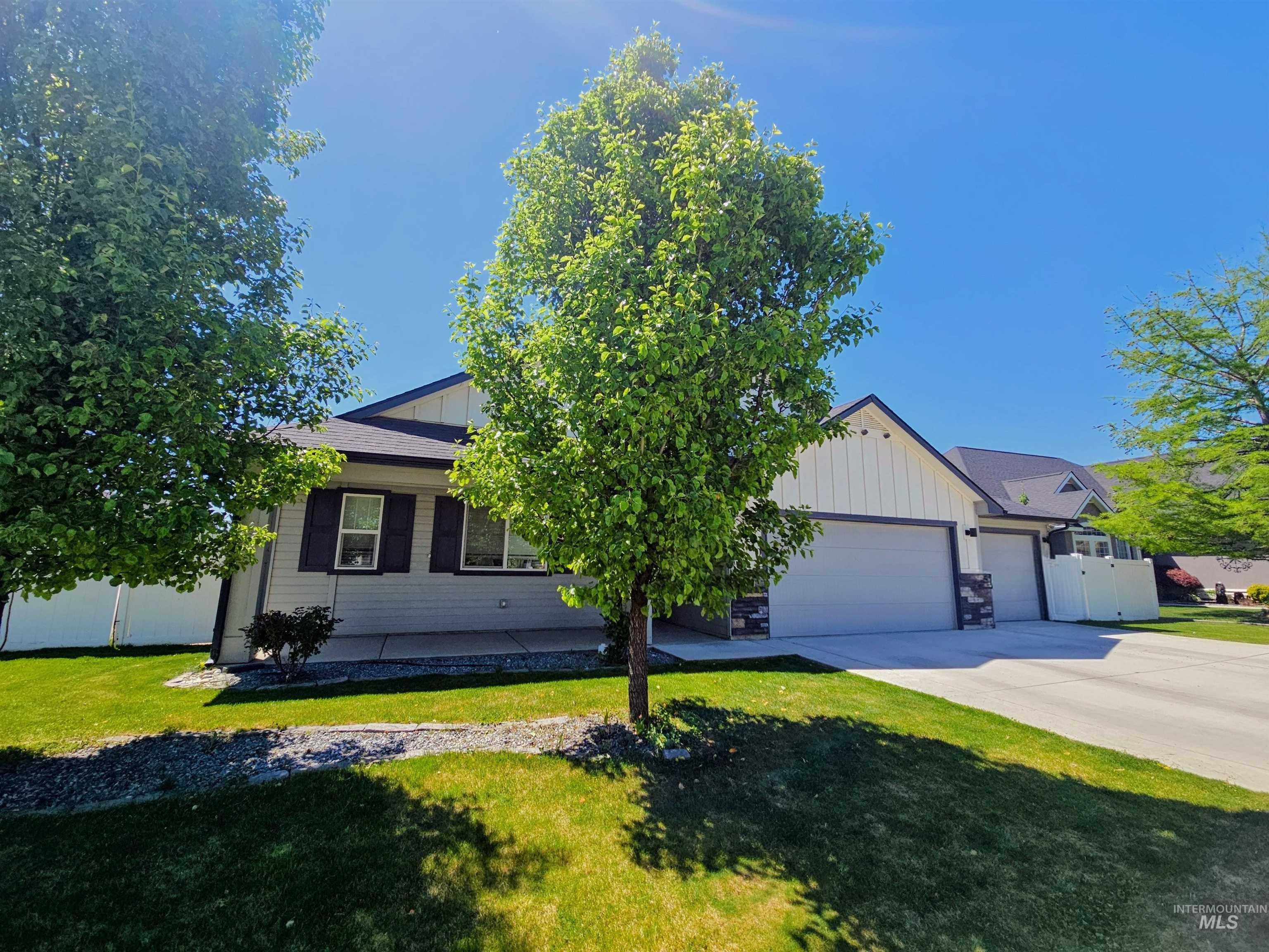 350 Syringa Springs Dr. Property Photo 23