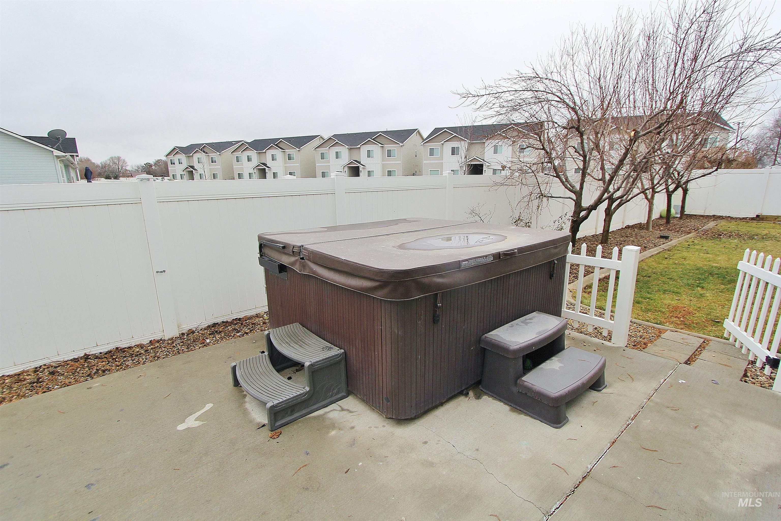 350 Syringa Springs Dr. Property Photo 24