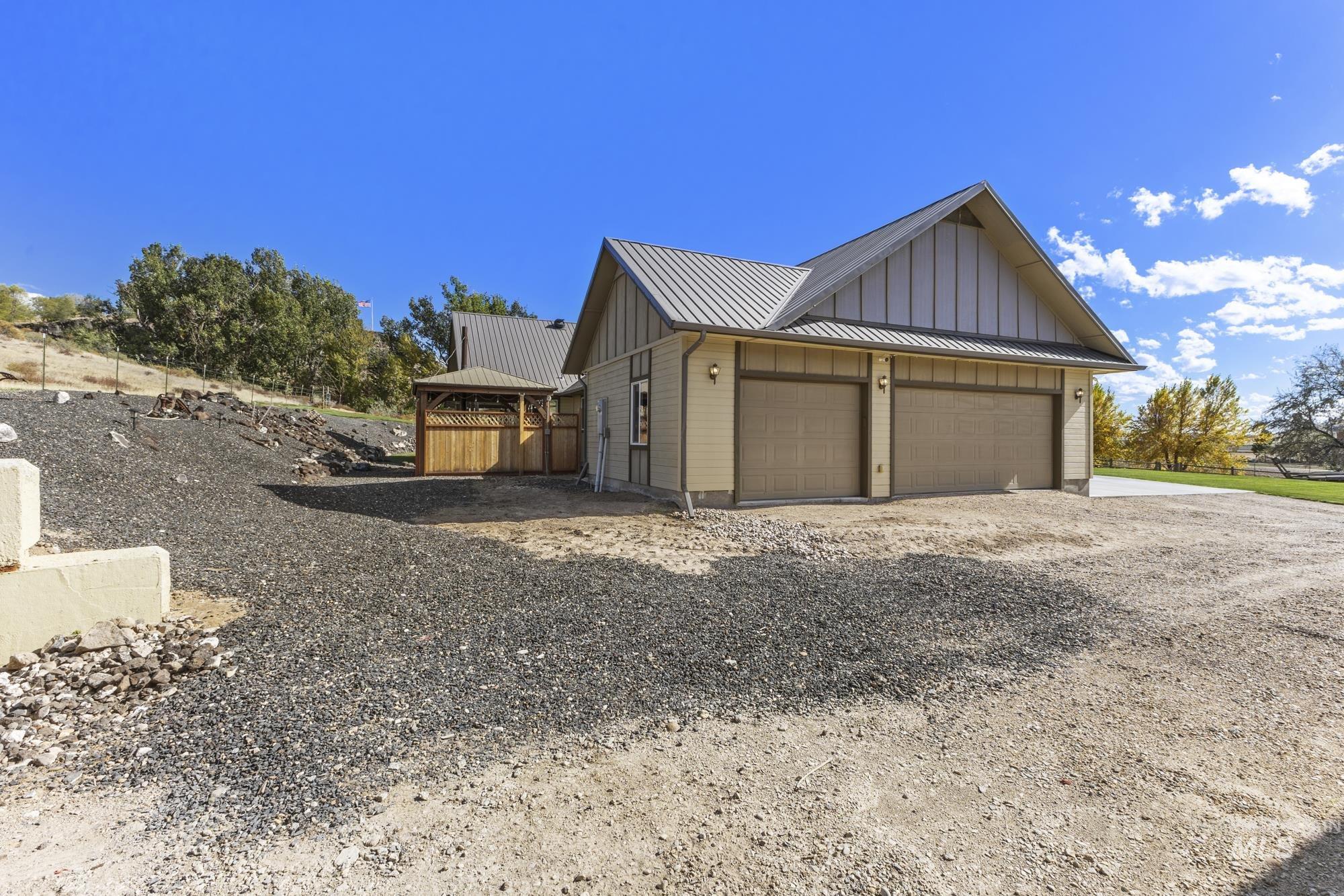 7978 Baseline Rd. Property Photo 3