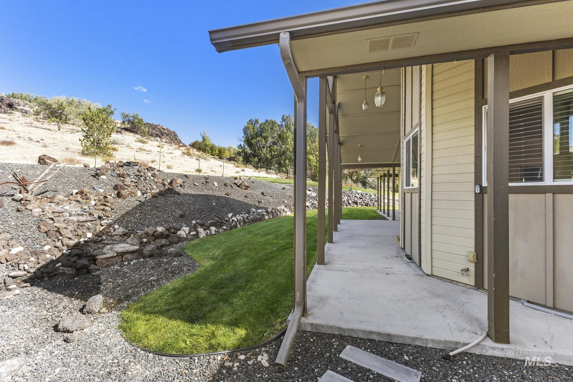 7978 Baseline Rd. Property Photo 5