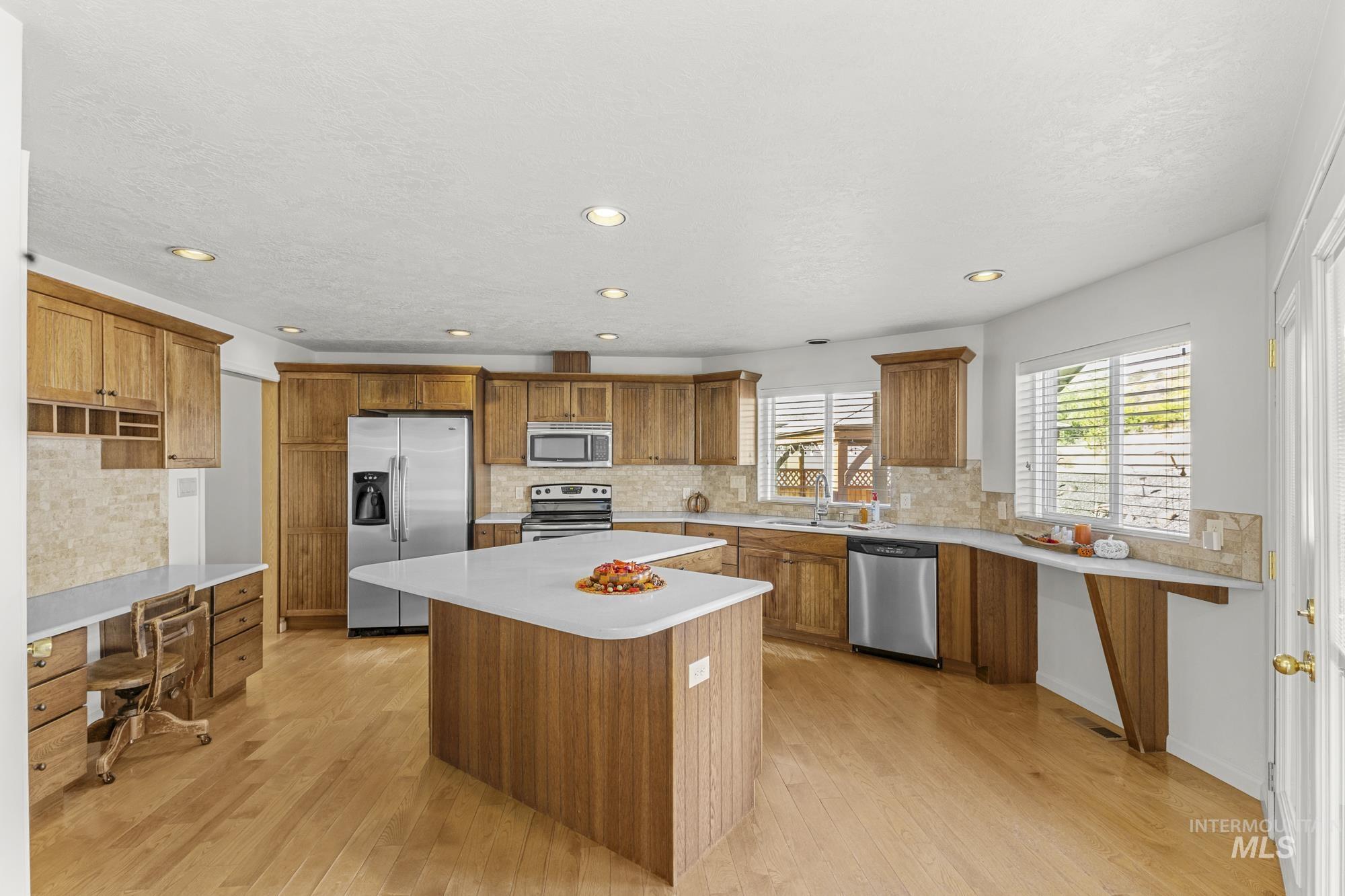 7978 Baseline Rd. Property Photo 15