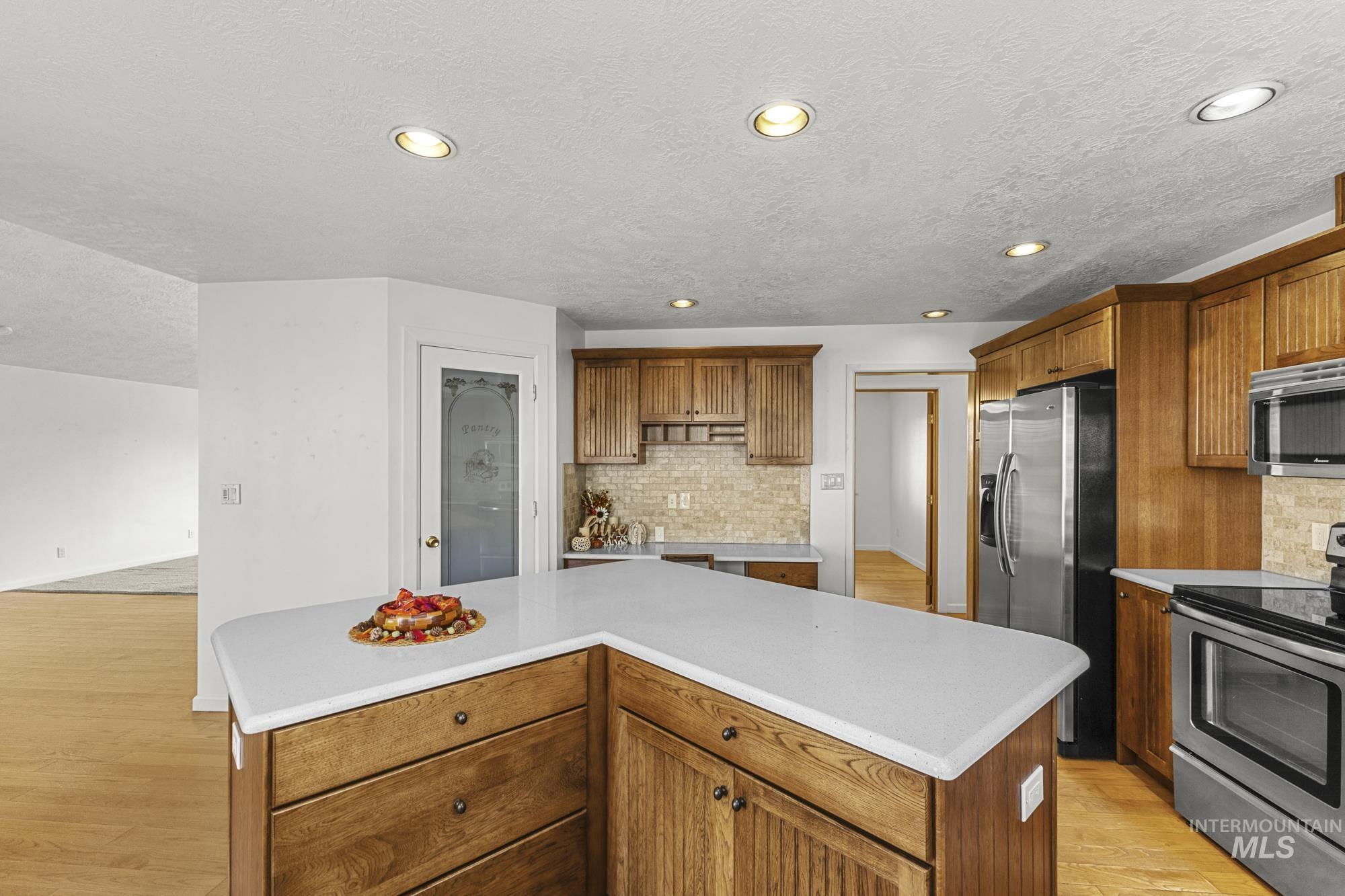 7978 Baseline Rd. Property Photo 16