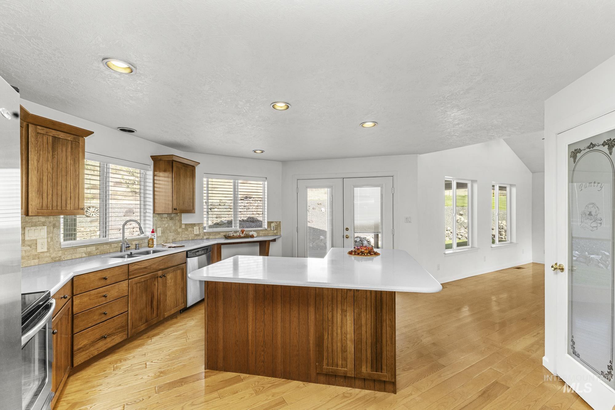 7978 Baseline Rd. Property Photo 18