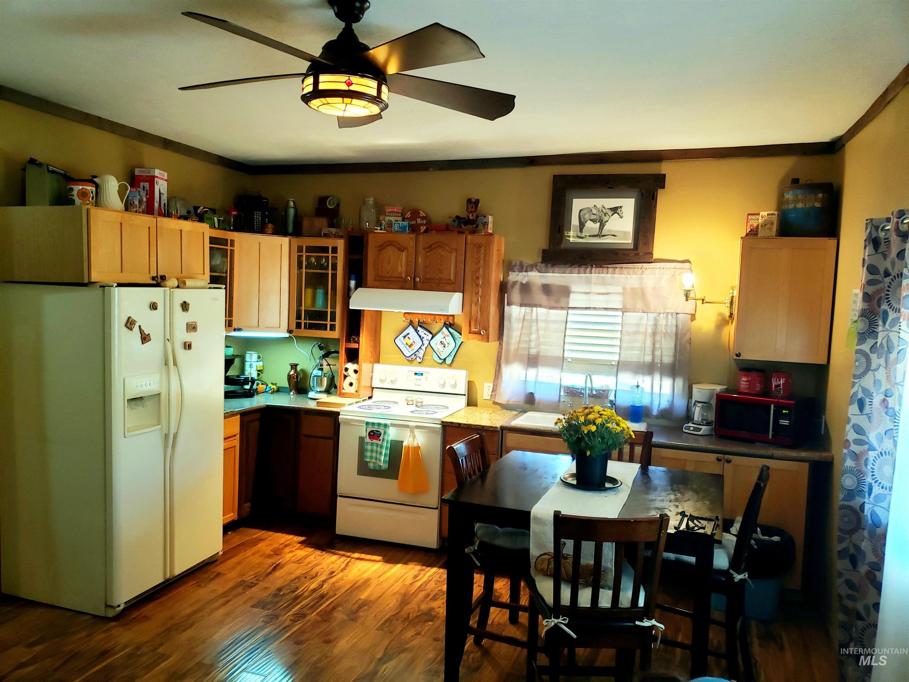 98971571 Property Photo 3