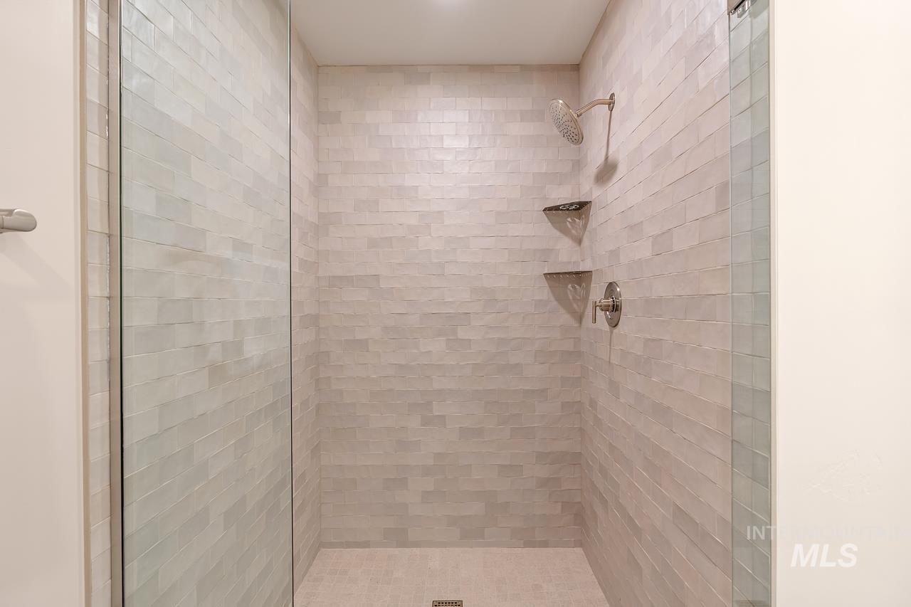 740 Village Drive Property Photo 20