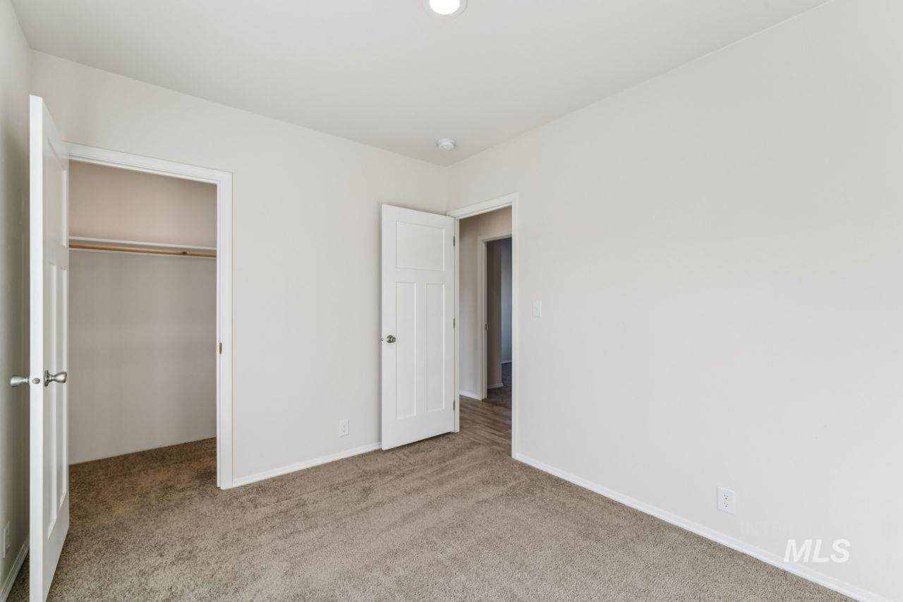 2750 Alden Rd. Property Photo 16
