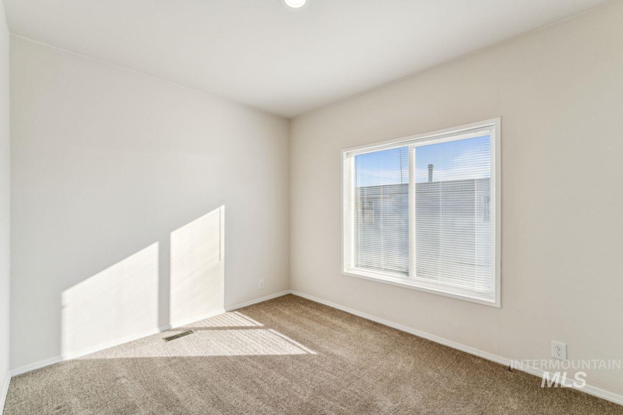 2750 Alden Rd. Property Photo 17