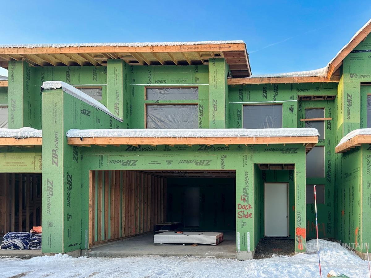 4 Dockside Circle Property Photo 3