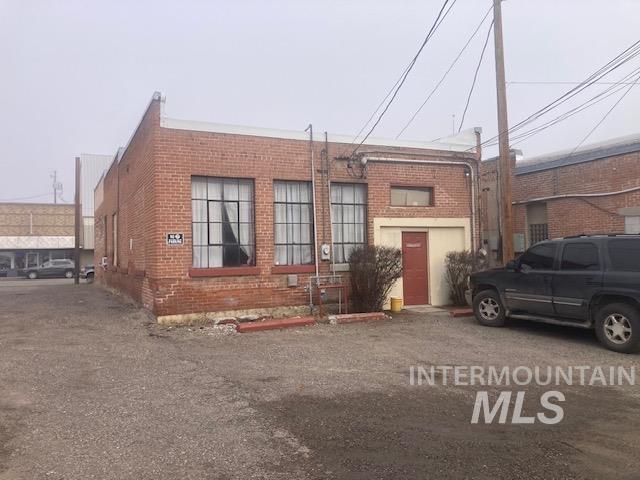 25 W Main St Property Photo 16