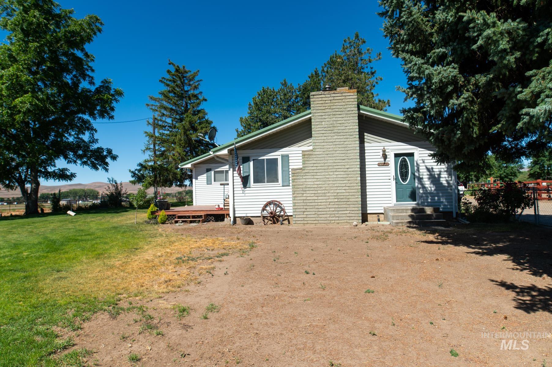 733 Pringle Rd. Property Photo 1