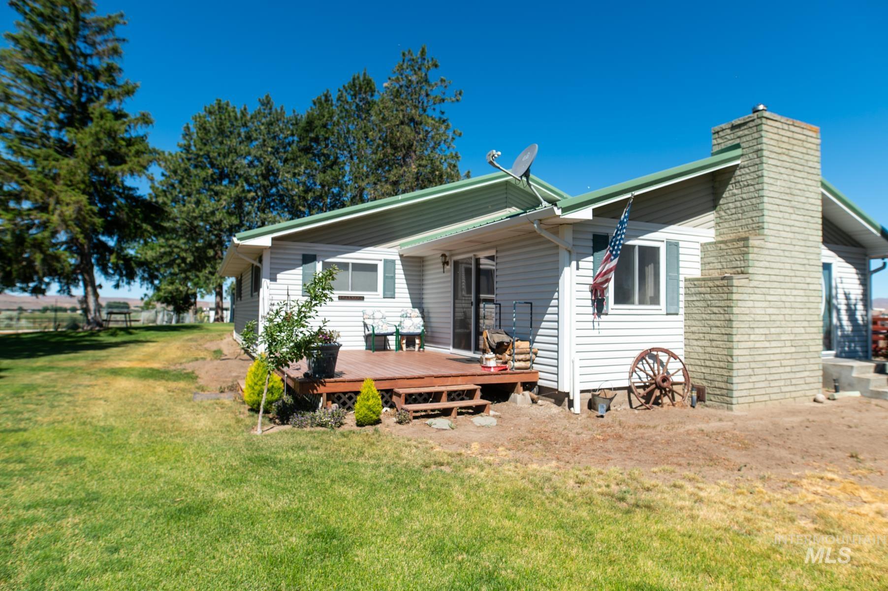 733 Pringle Rd. Property Photo 2