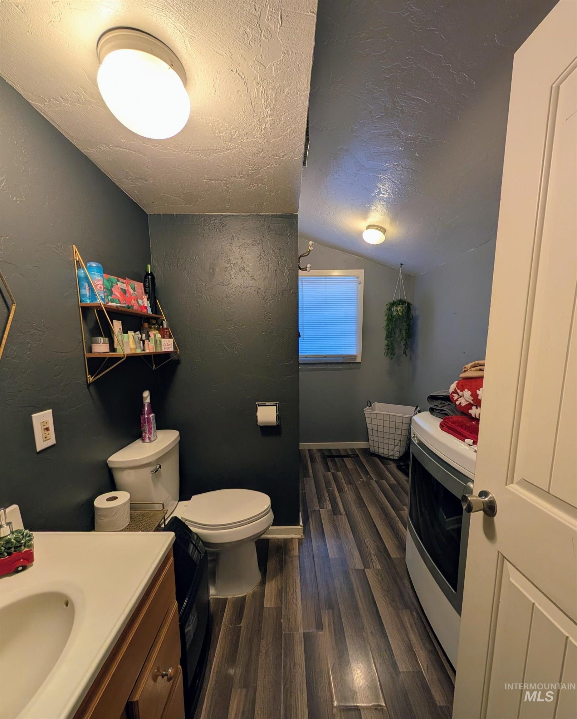 529 N 5th Ave Property Photo 9