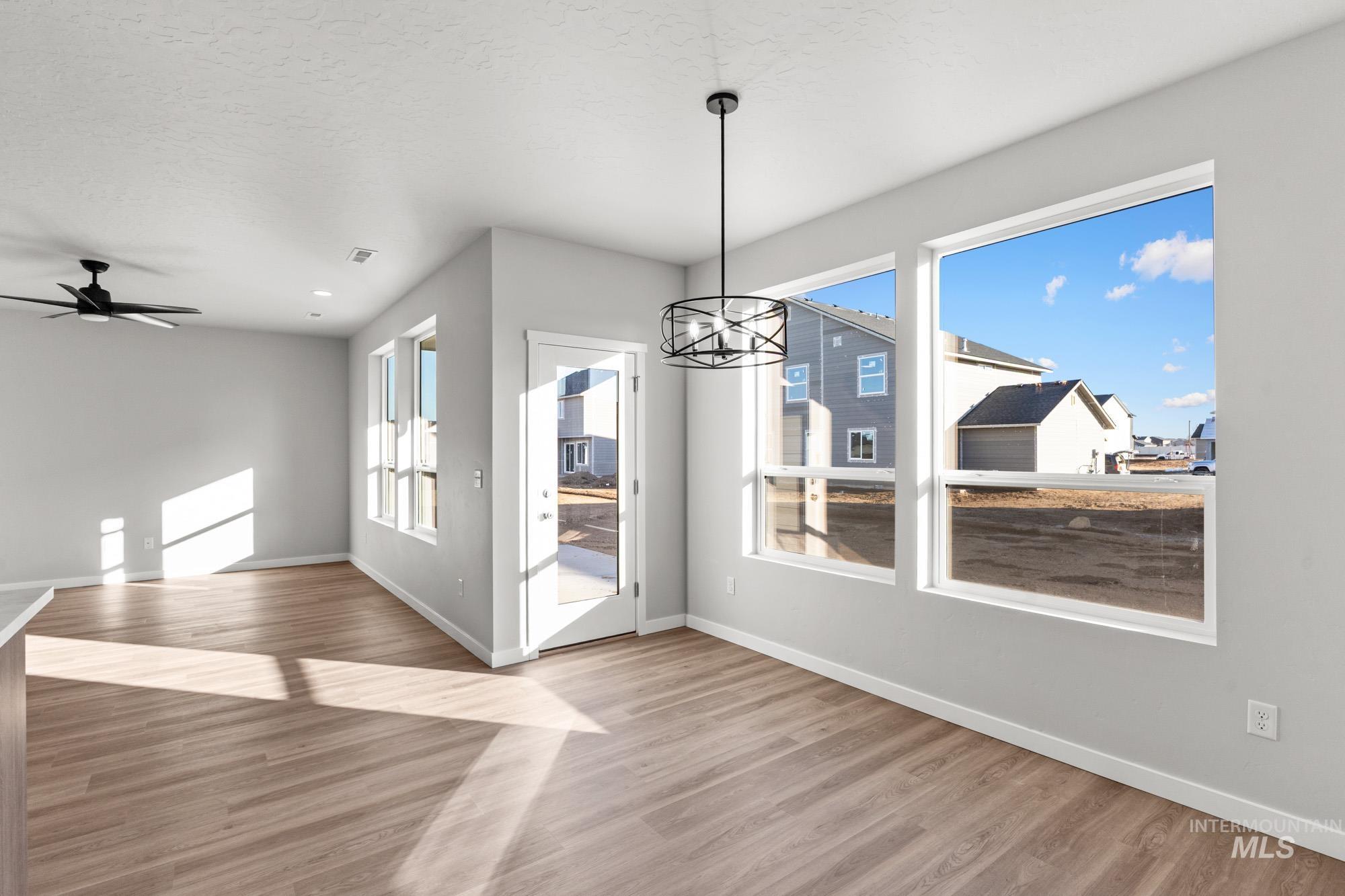 13713 Judson St Property Photo 6