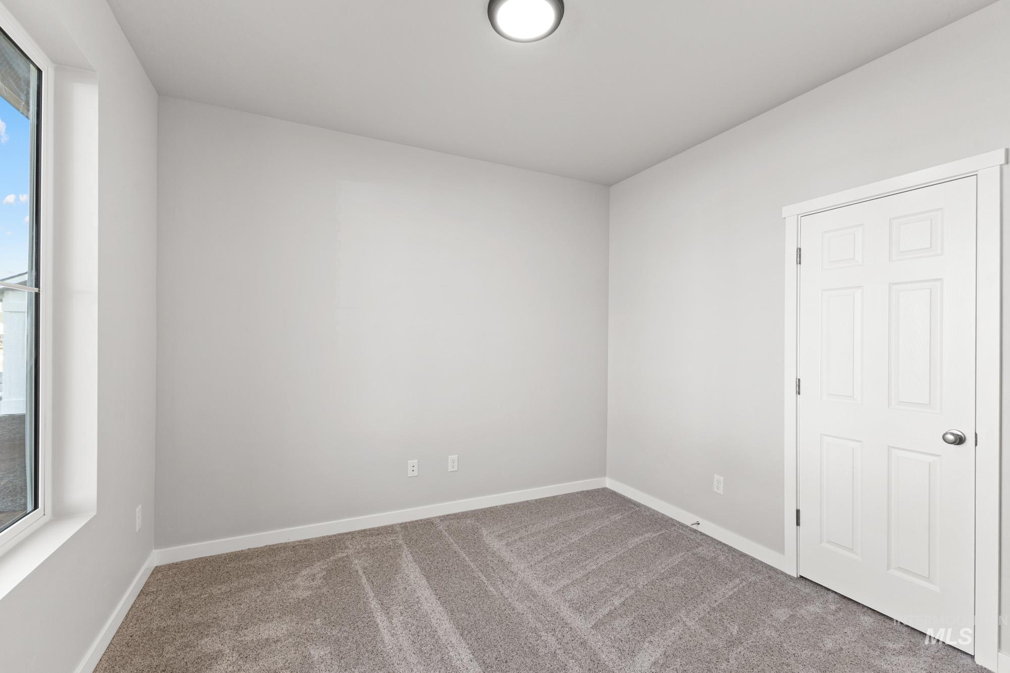 13713 Judson St Property Photo 10