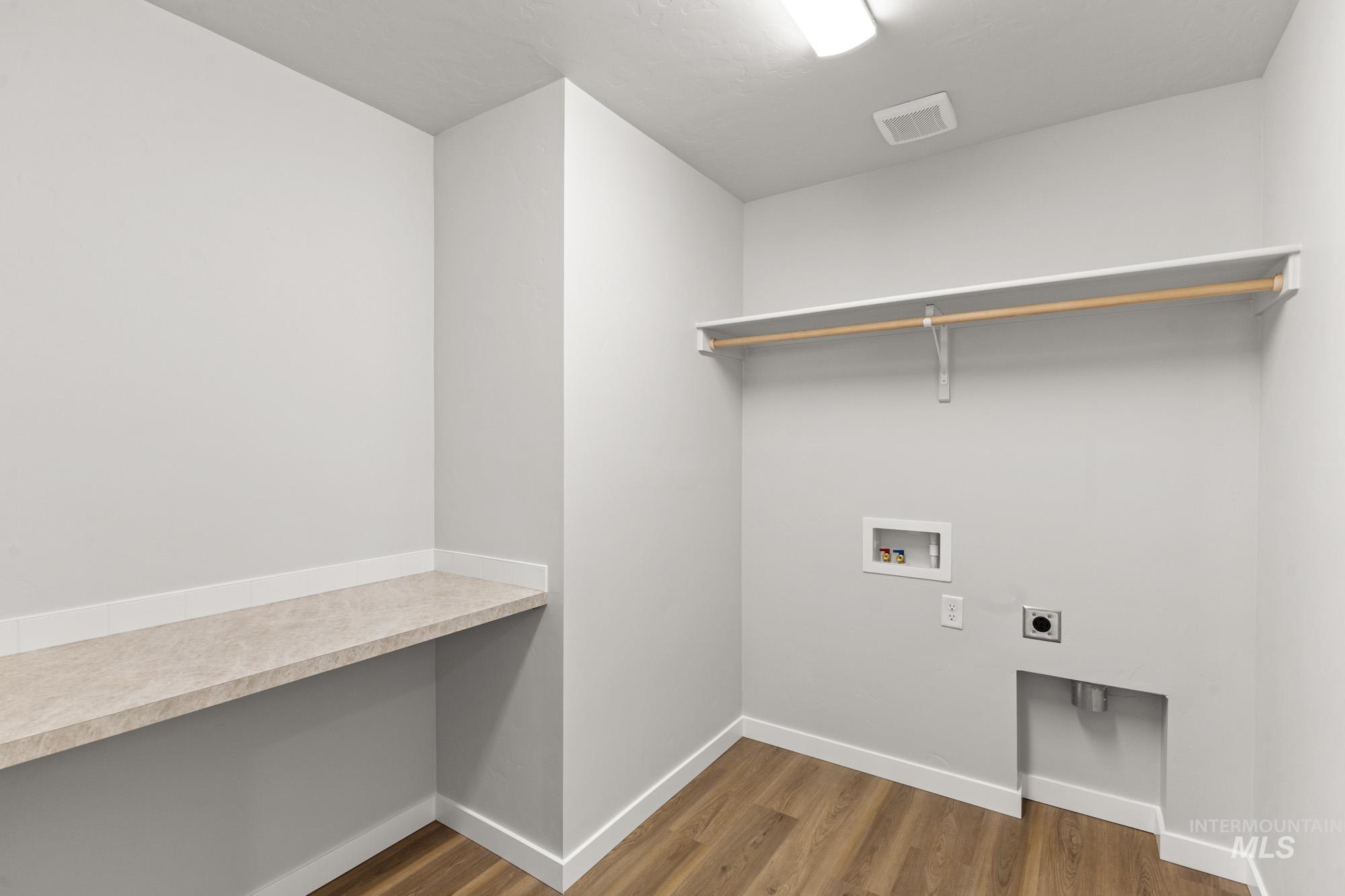 13713 Judson St Property Photo 17
