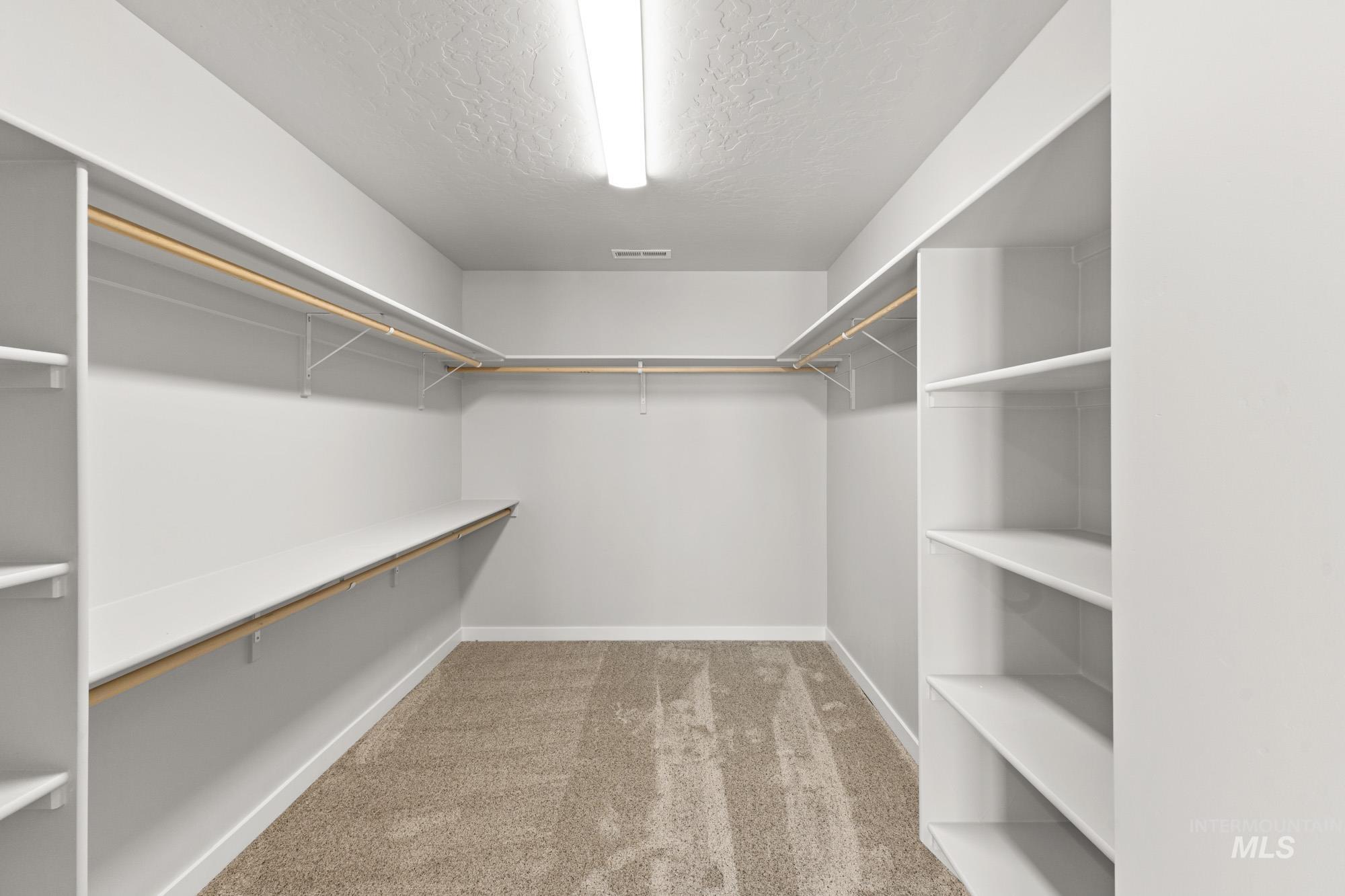 13713 Judson St Property Photo 23
