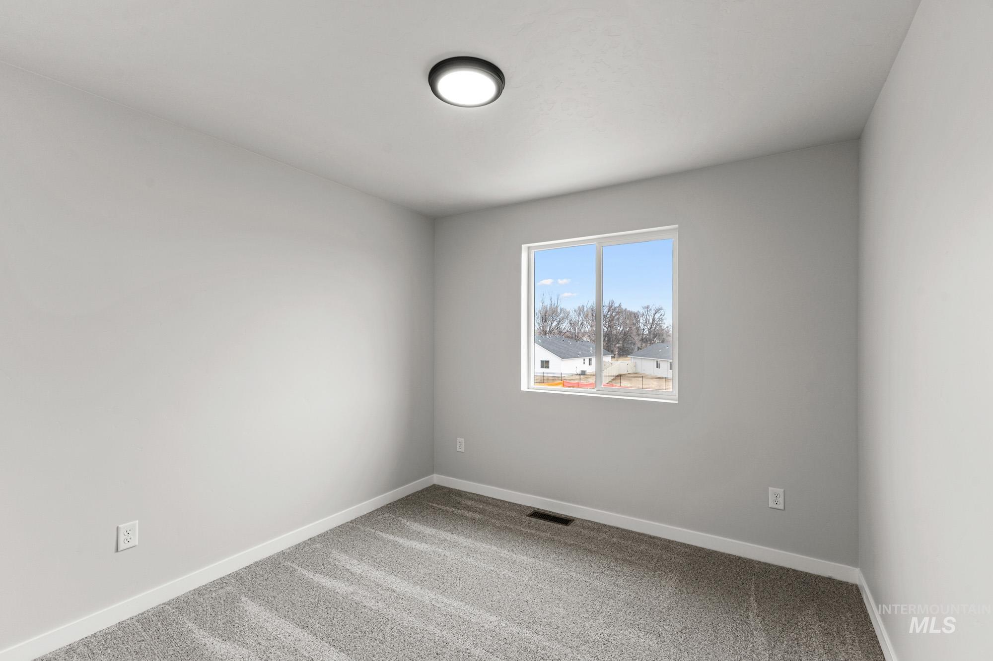2470 W Fallon Lp Property Photo 10