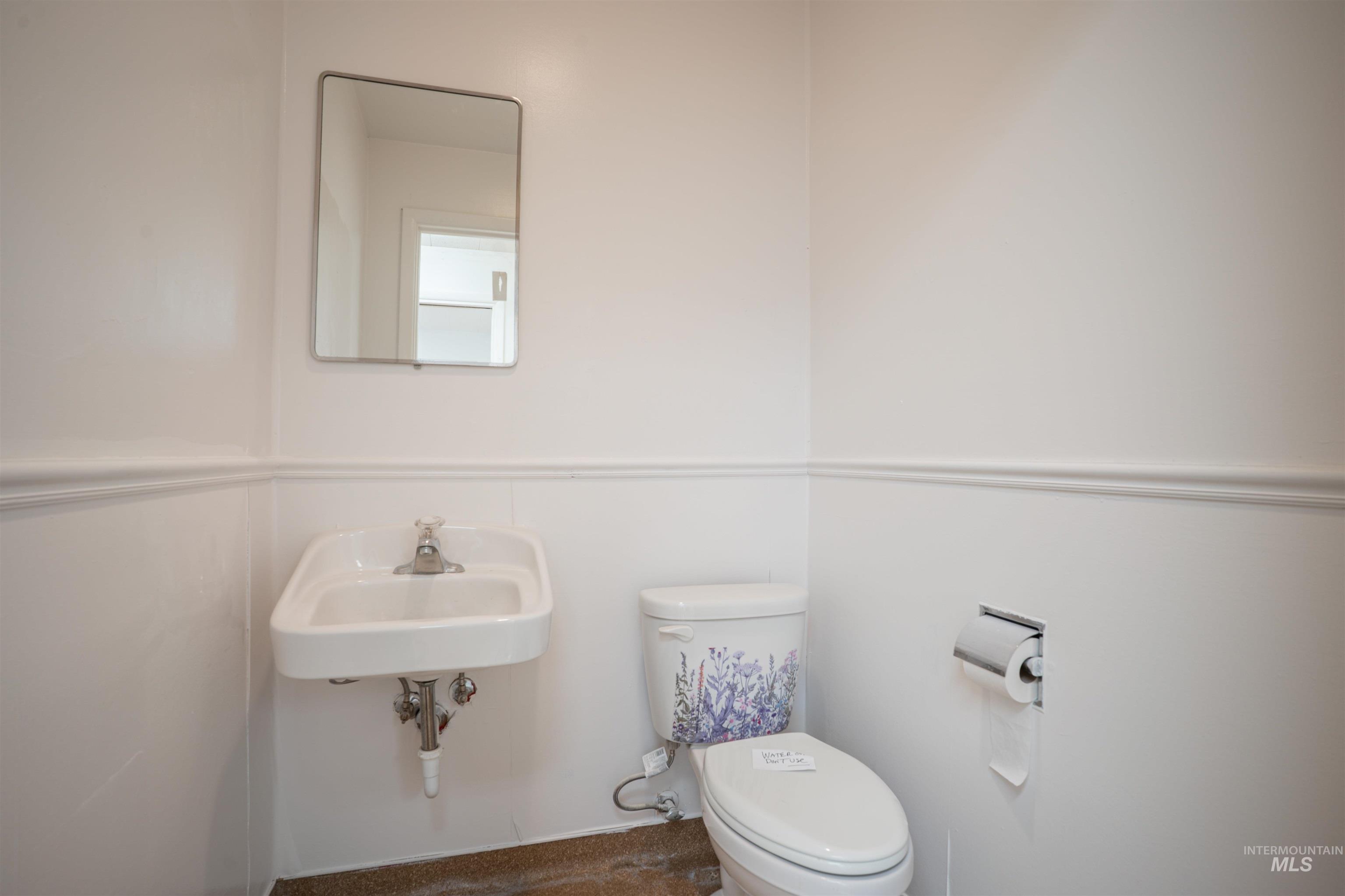664 Shoup Ave W Property Photo 19