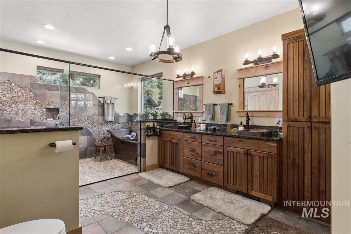 36 Kevins Way Property Photo 22