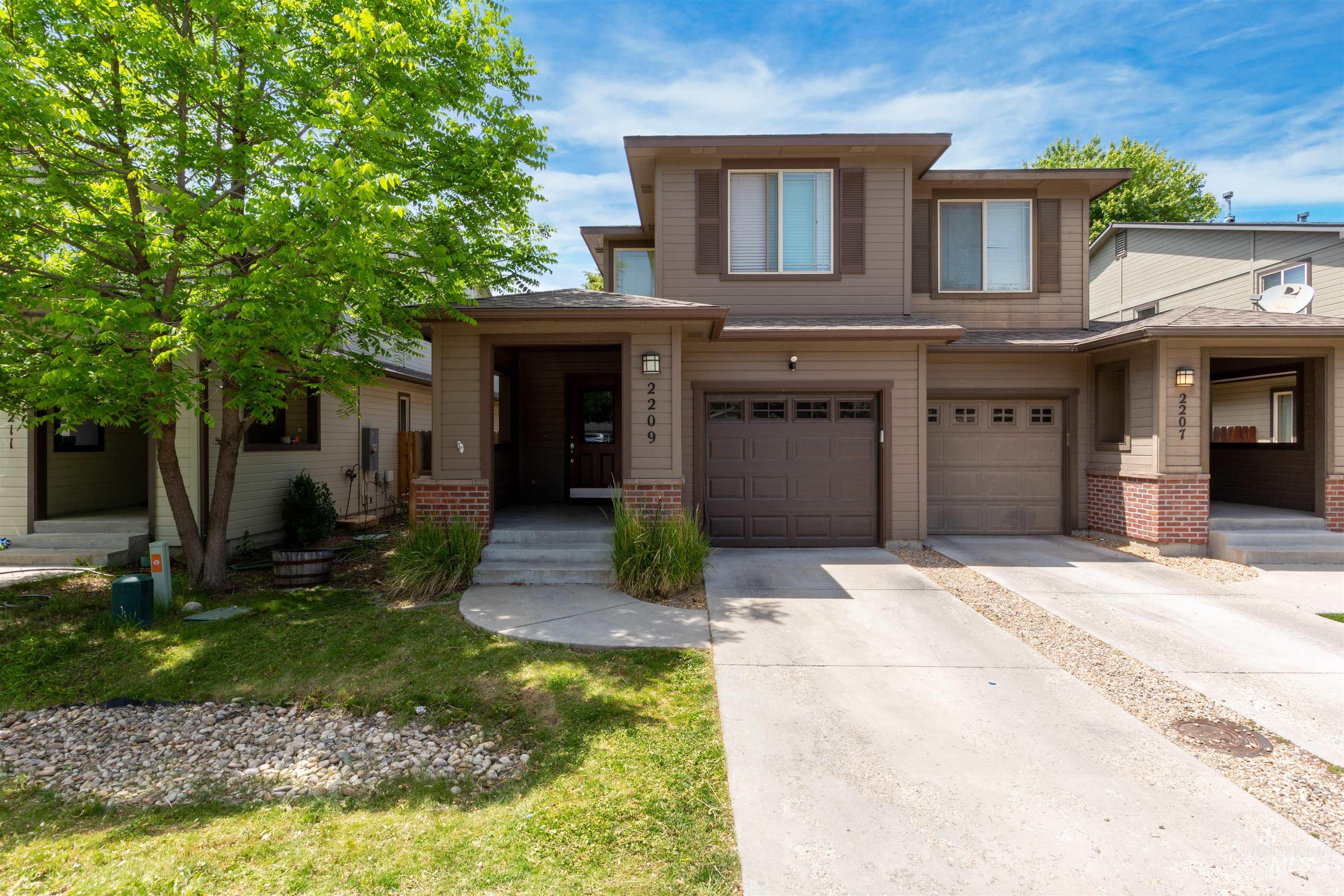 2209 S Amy Property Photo 1