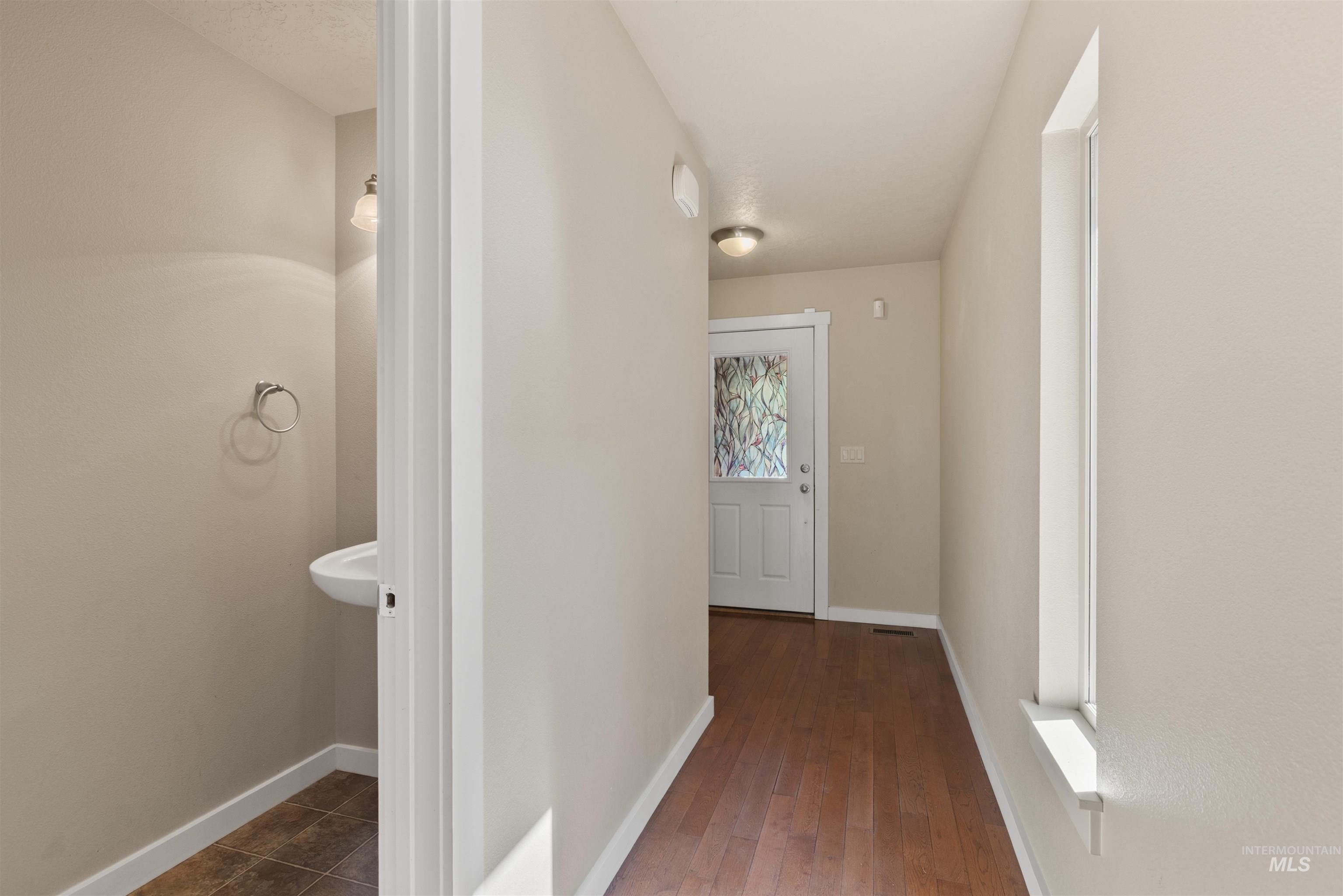 2209 S Amy Property Photo 3