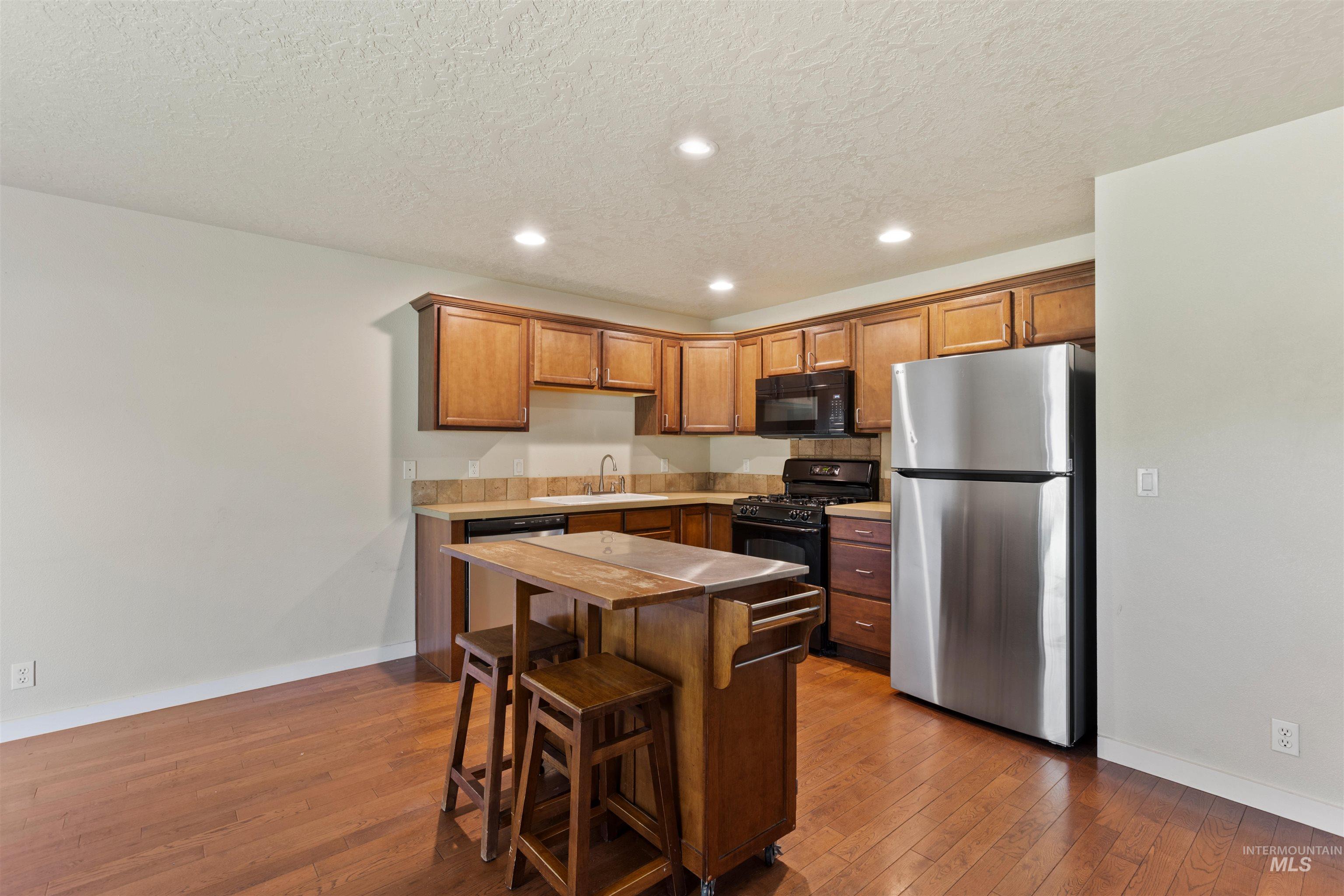 2209 S Amy Property Photo 14