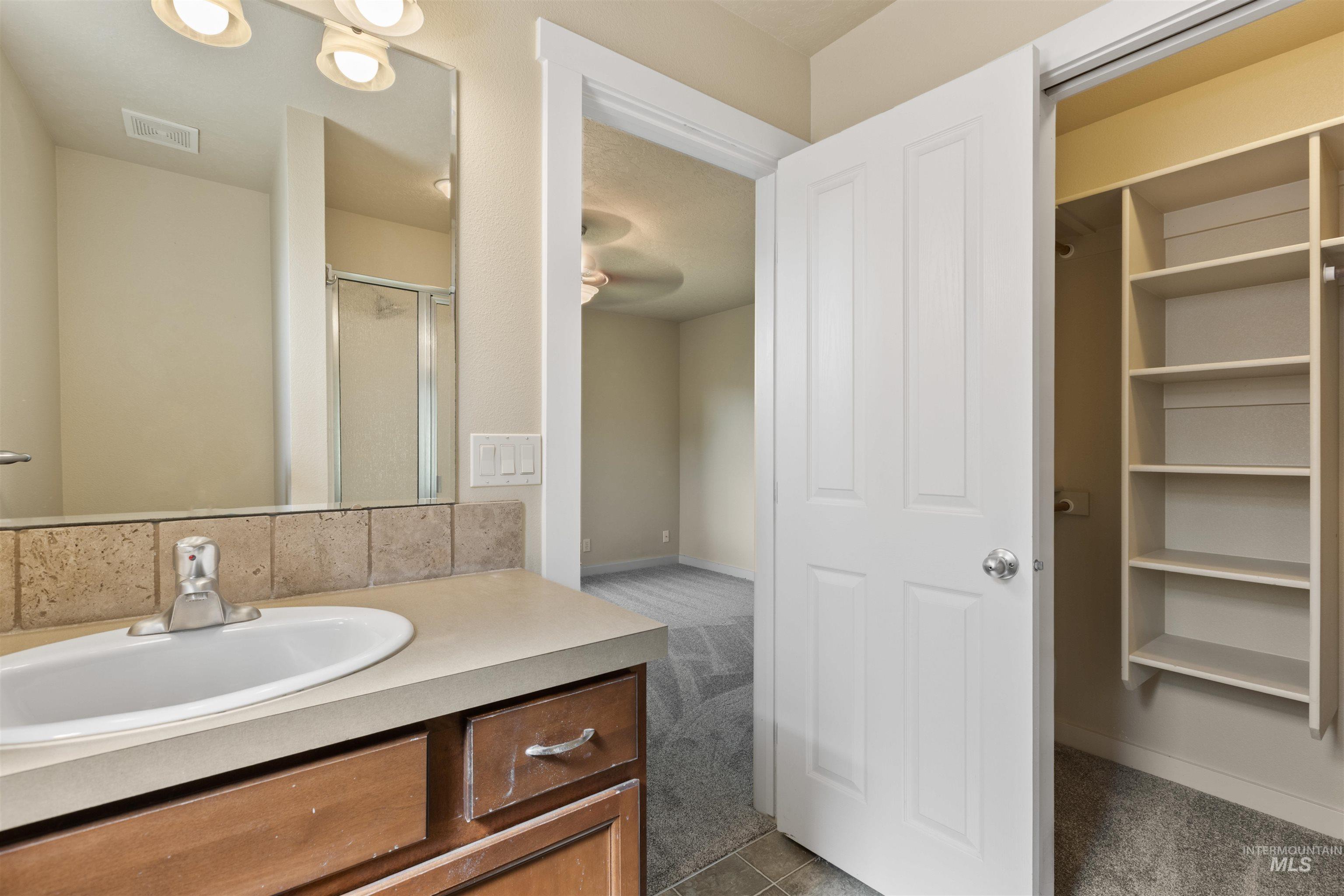 2209 S Amy Property Photo 23