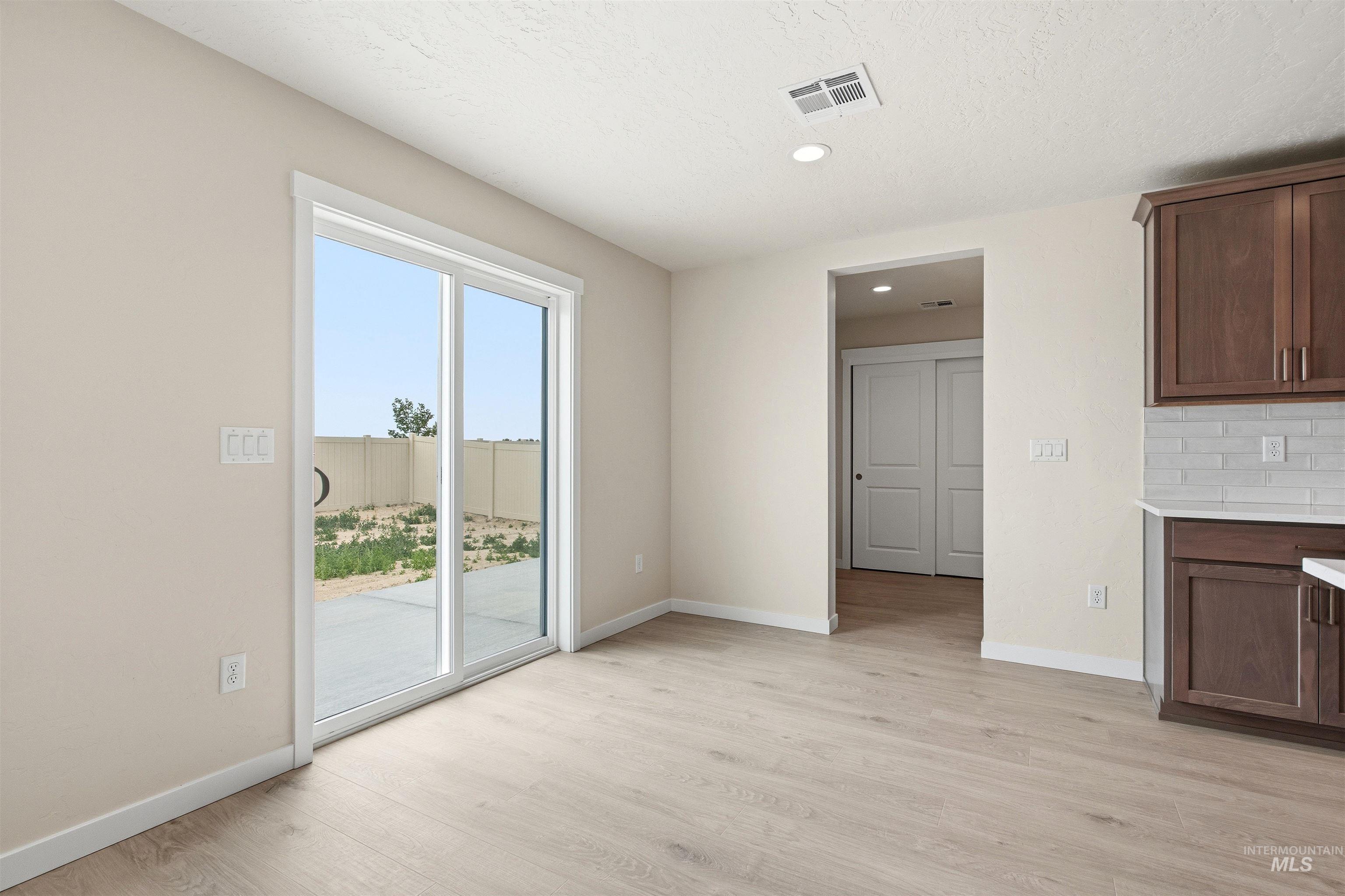10179 Bellevue Ridge St Property Photo 8