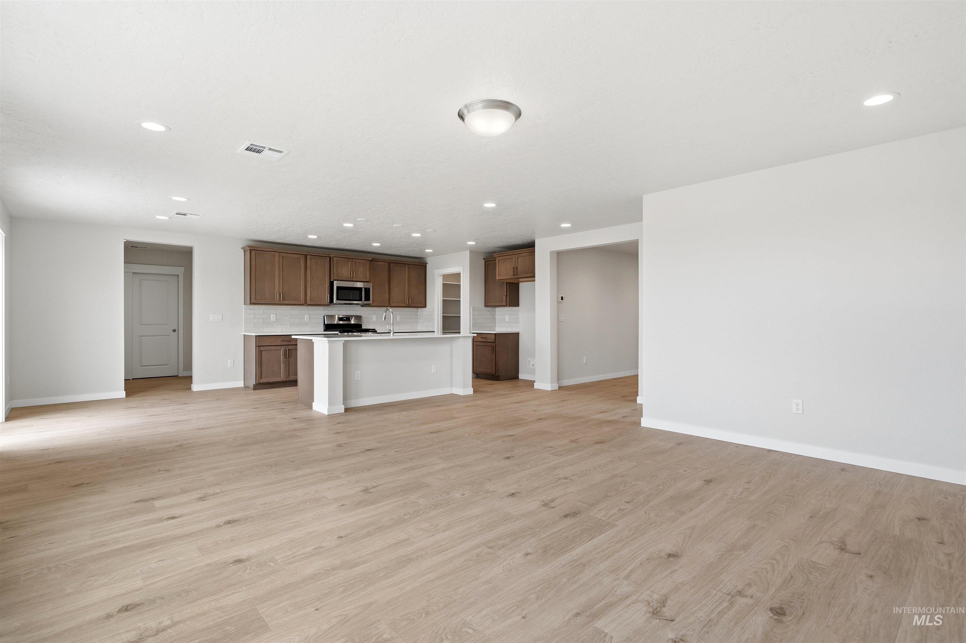 10179 Bellevue Ridge St Property Photo 12