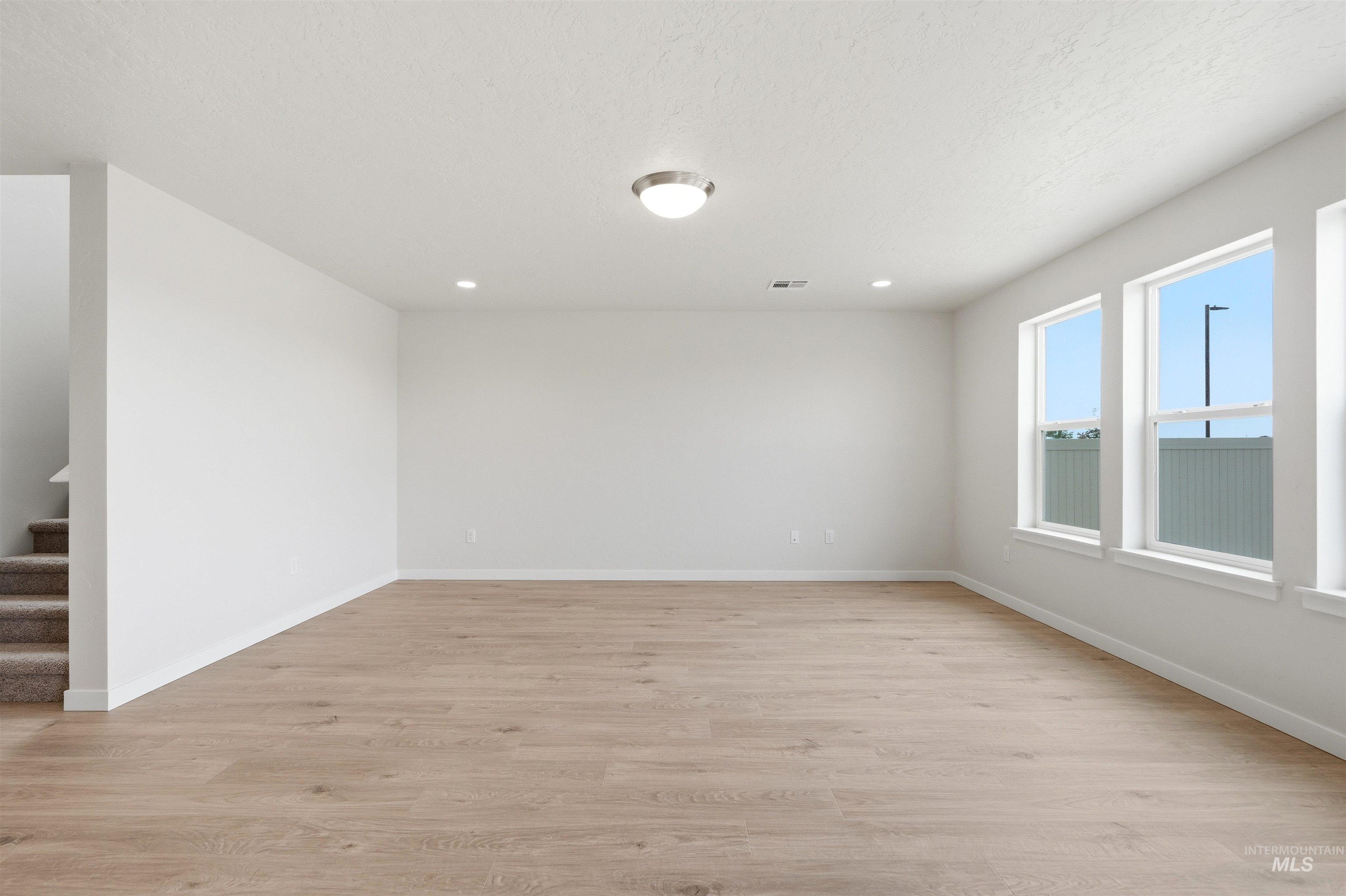 10179 Bellevue Ridge St Property Photo 14