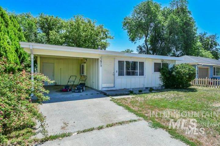 675 S 13th E Property Photo 2