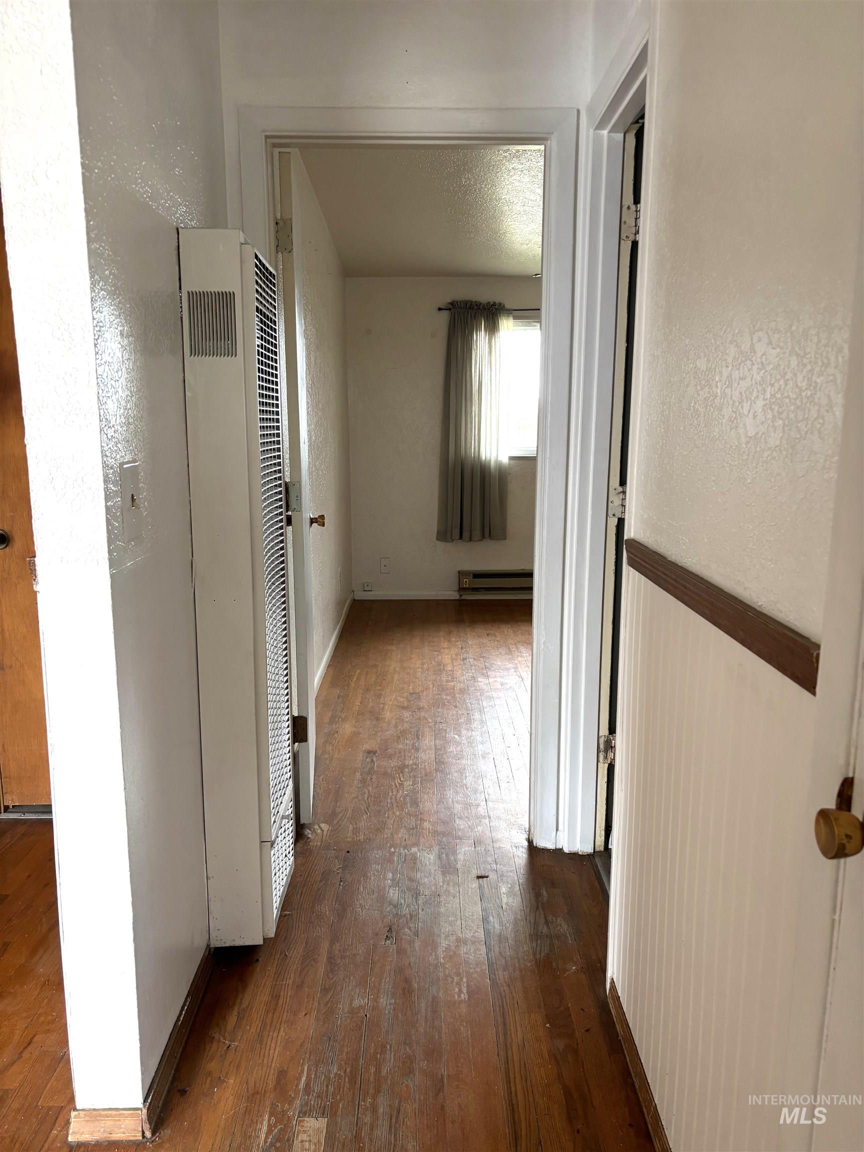 675 S 13th E Property Photo 10