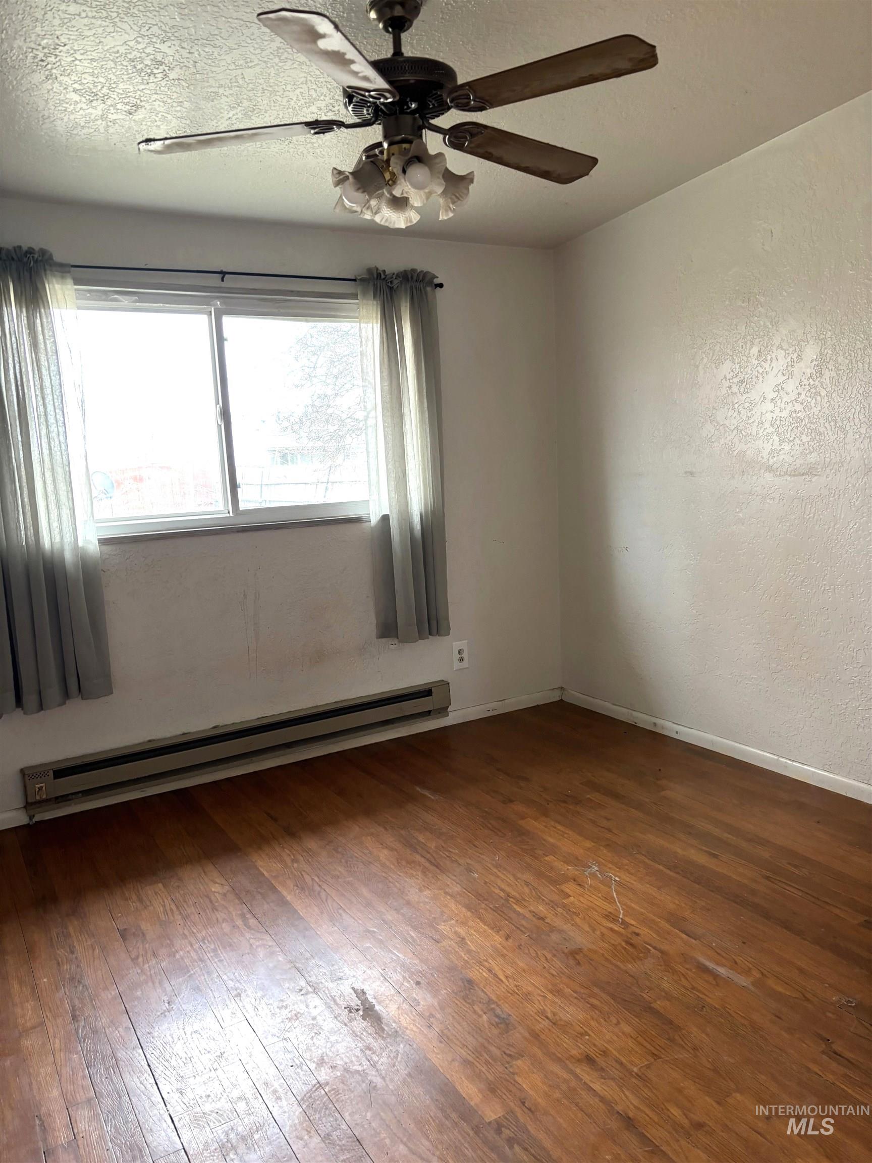 675 S 13th E Property Photo 12